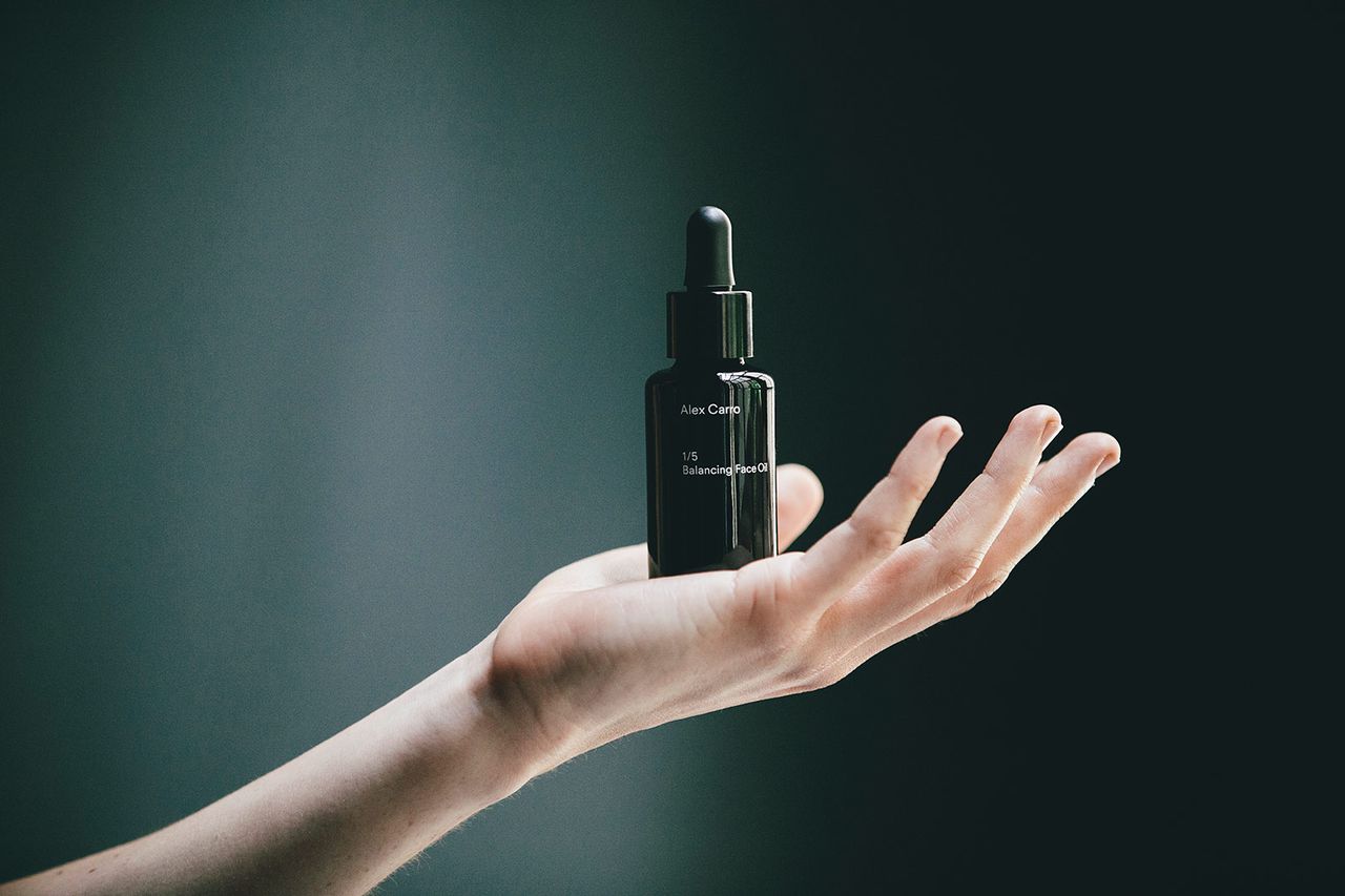 Alex Carro Mixable Skincare Face Oil in Hand.jpg