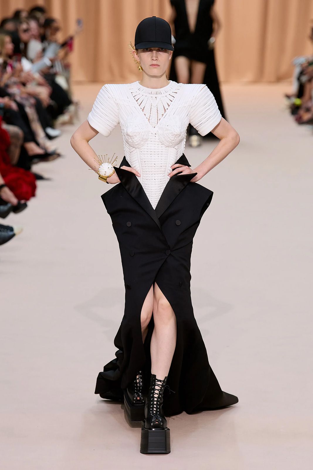 00037 Jean Paul Gaultier Fall 2022 Couture Credit Gorunway.jpg