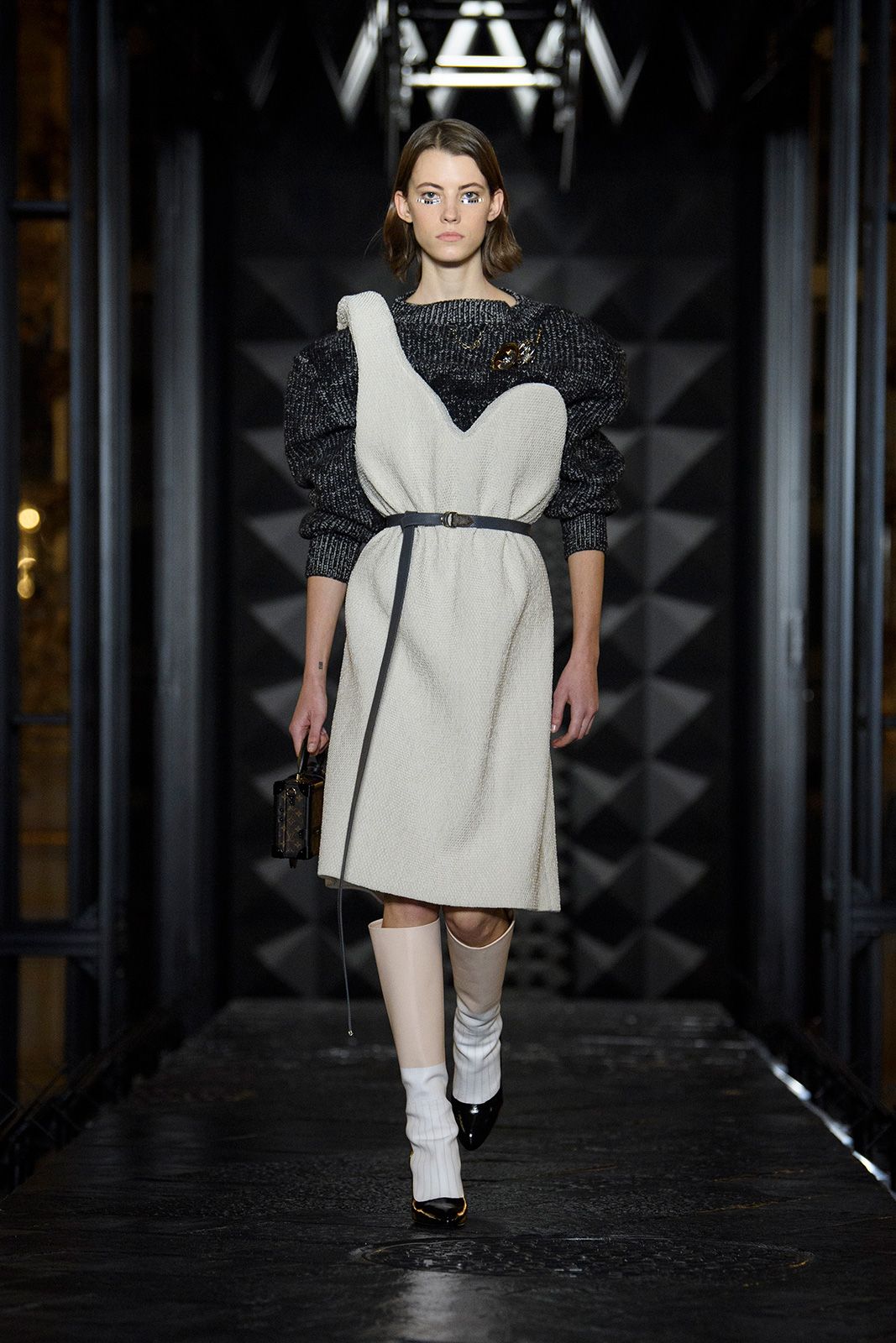 Louis Vuitton F W2324 Look 05.jpg
