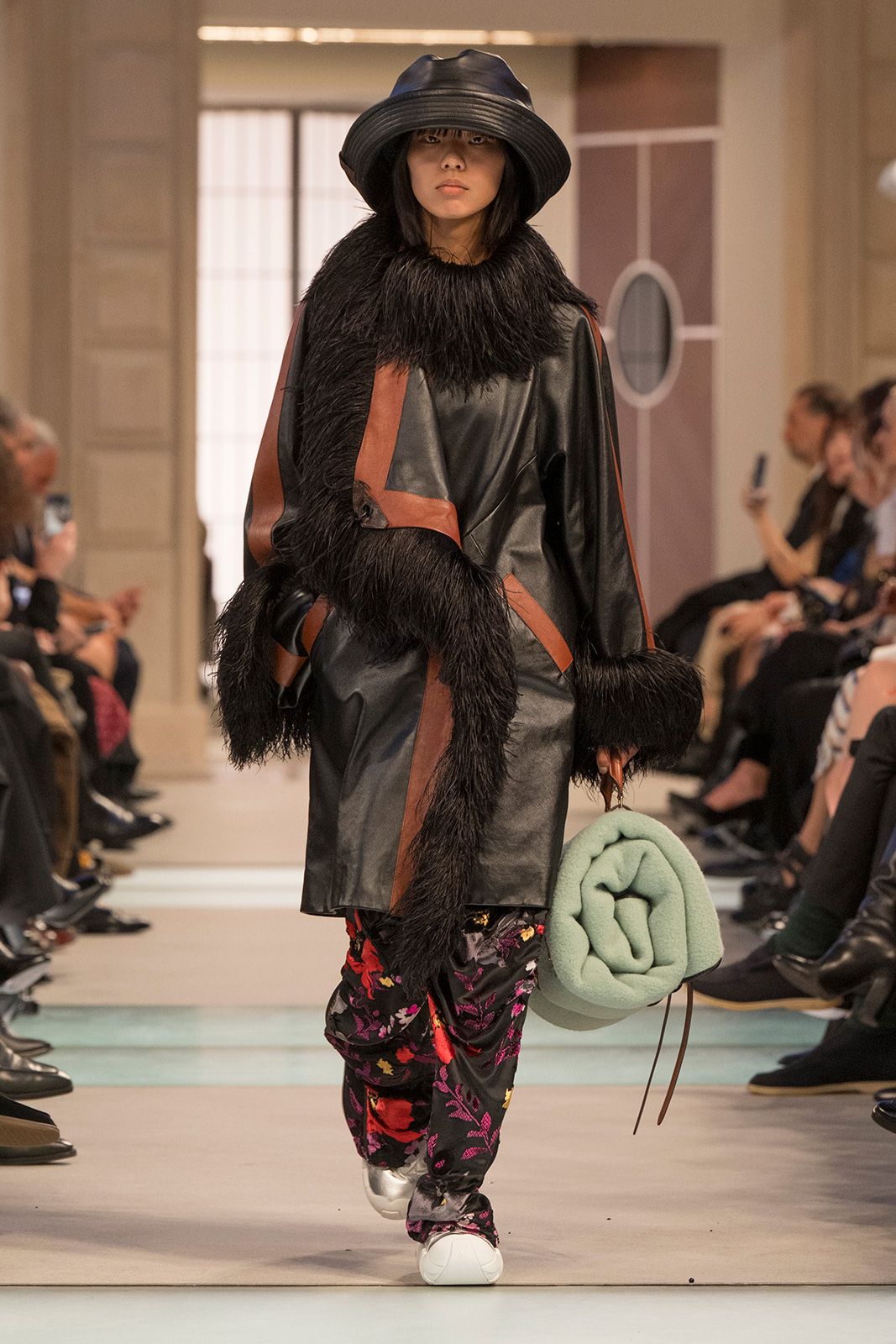 LV_AW25_Look_17.jpg