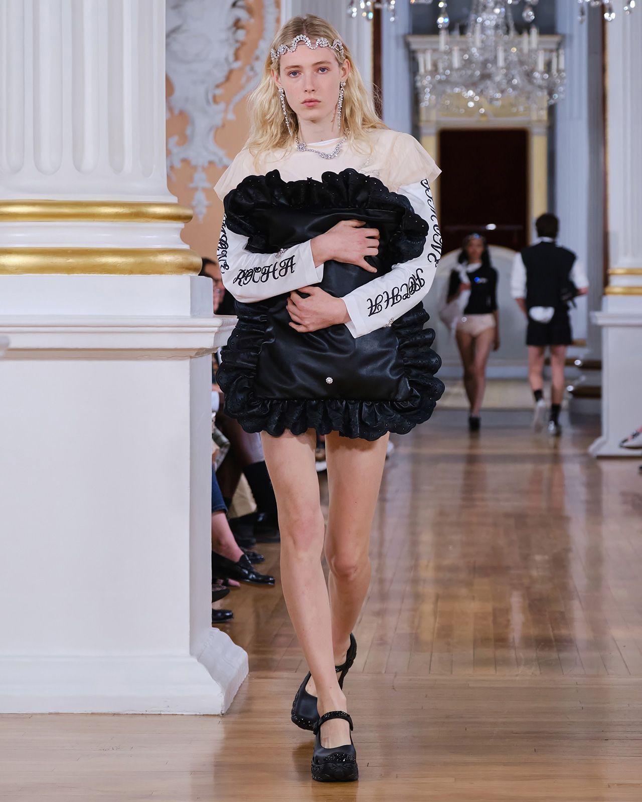 SIMONE-ROCHA-SS26-LOOK-23.jpg