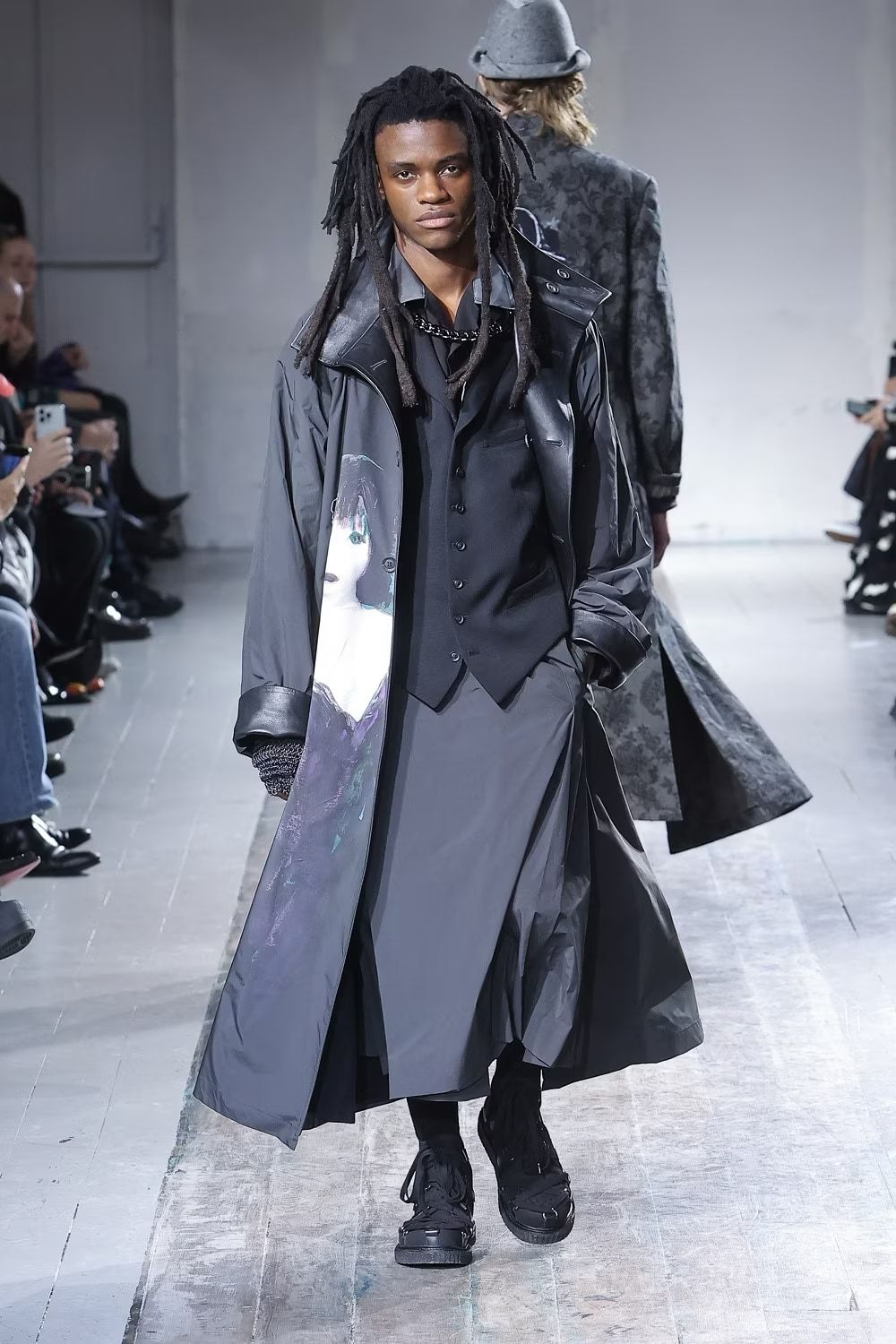 Yohji-Yamamoto-POUR-HOMME-AW24_5.jpg