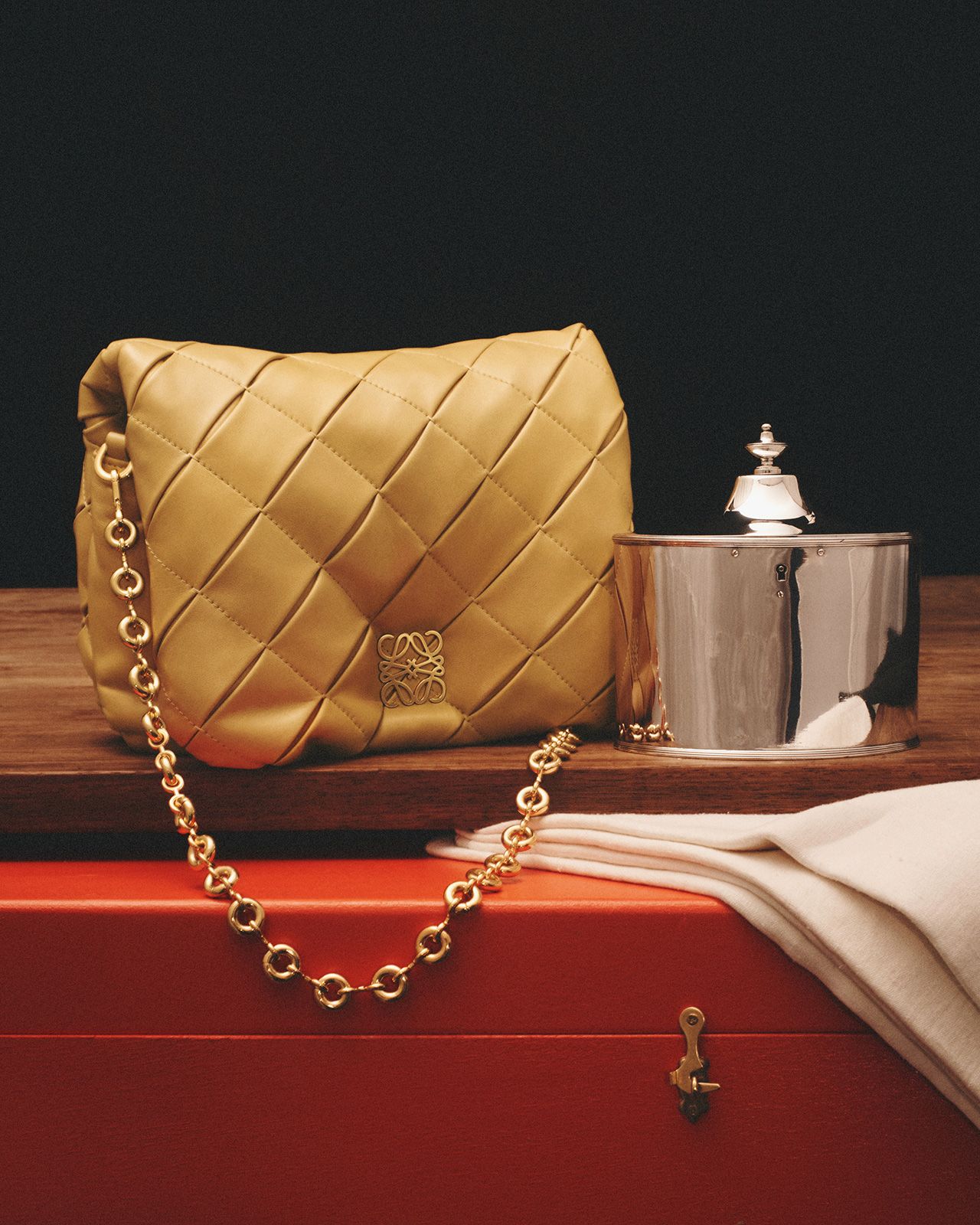 Loewe S S 2023 1.jpg