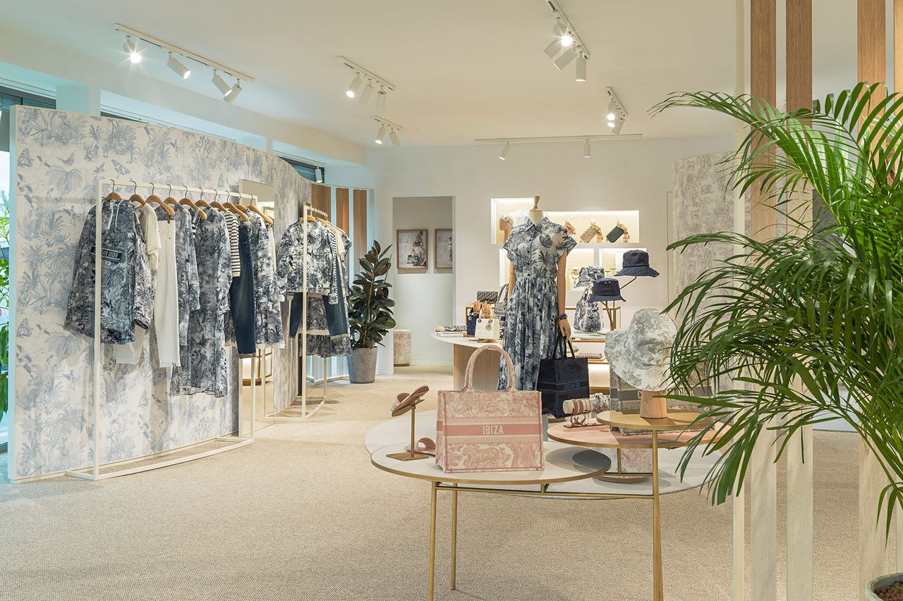 Dior 2020 POP up Store Ibiza Boutique Images ©kristen Pelou 3.jpg