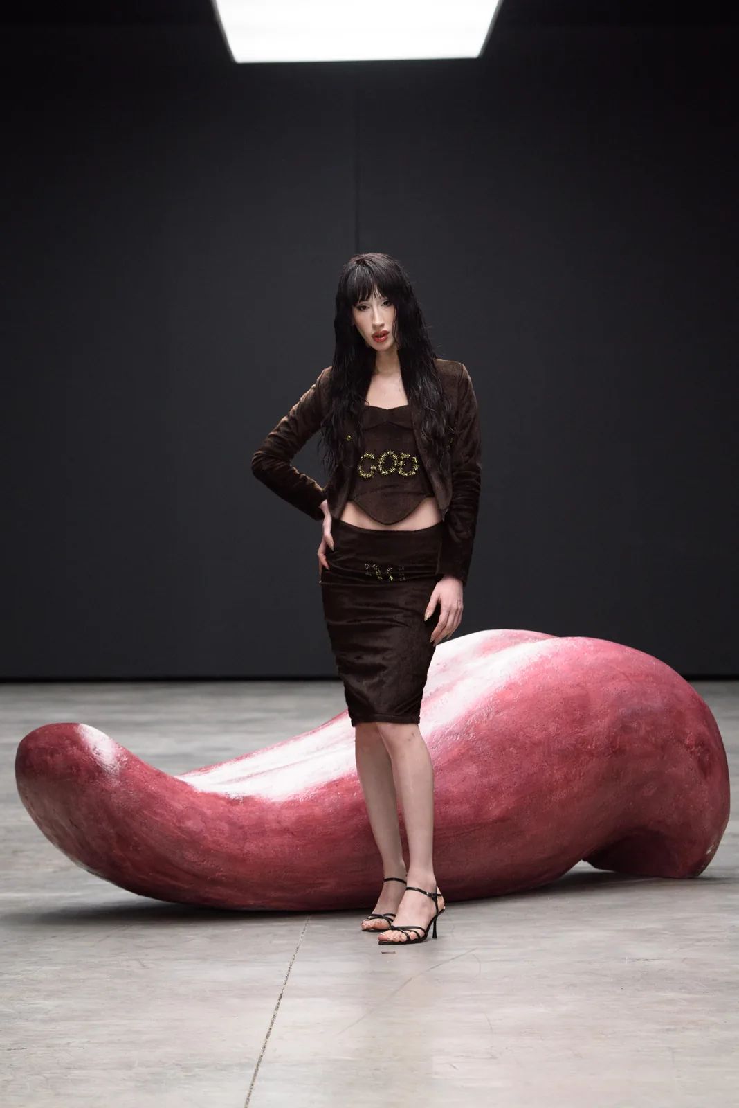 metal-mercedes-benz-fashion-week-tbilisi-01-god-era-01.webp