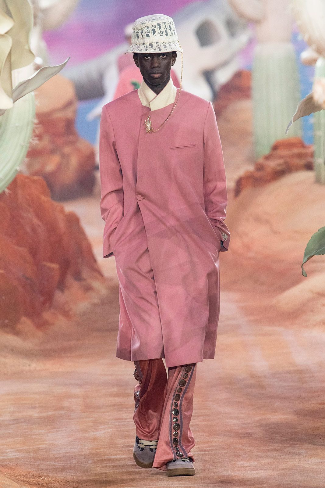 Dior Men Summer 2022 Metalmagazine 4.jpg