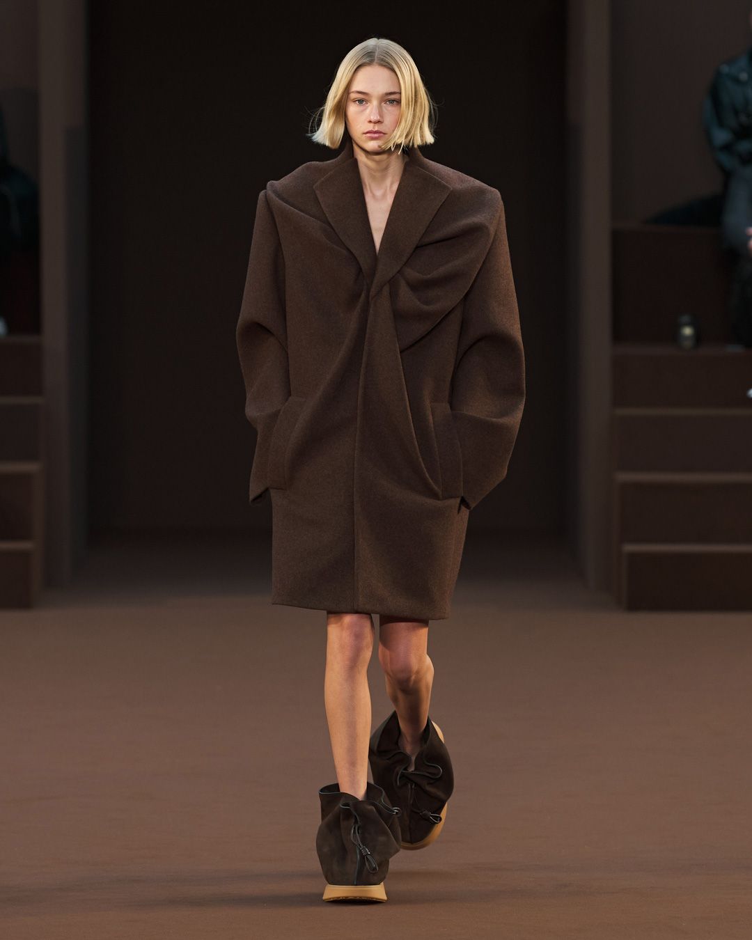 Loewe F W22 Metalmagazine 24.jpg
