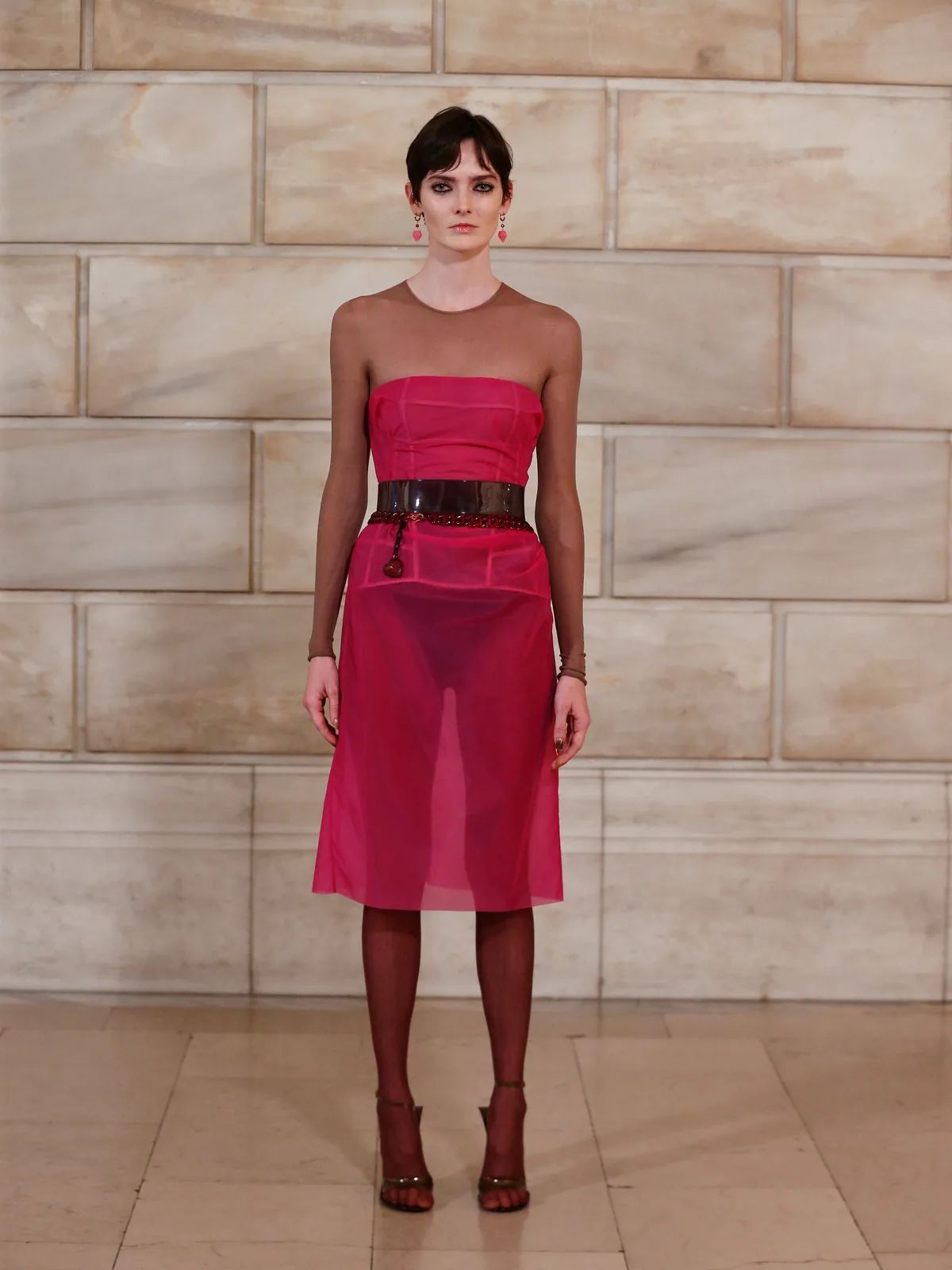 metal-marc-jacobs-03.webp