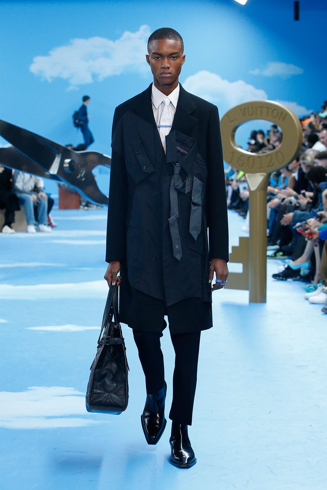 Louis Vuitton F W20 Metalmagazine 23.jpg