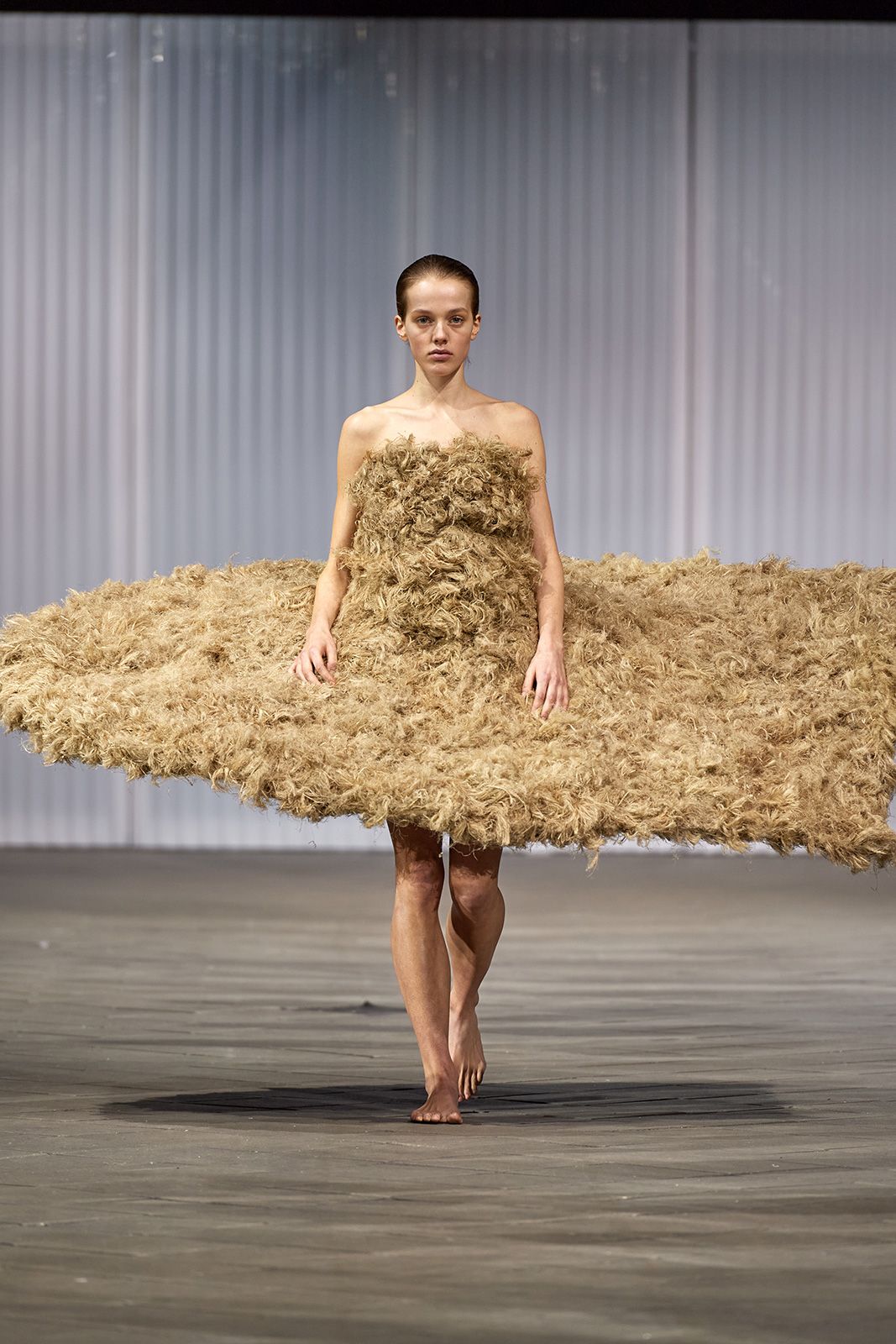 10-AW24-Copenhagen-Fashion-Week-Alpha-Ruusa-Vuori-Runway-2x3-James-Cochrane-5.jpg