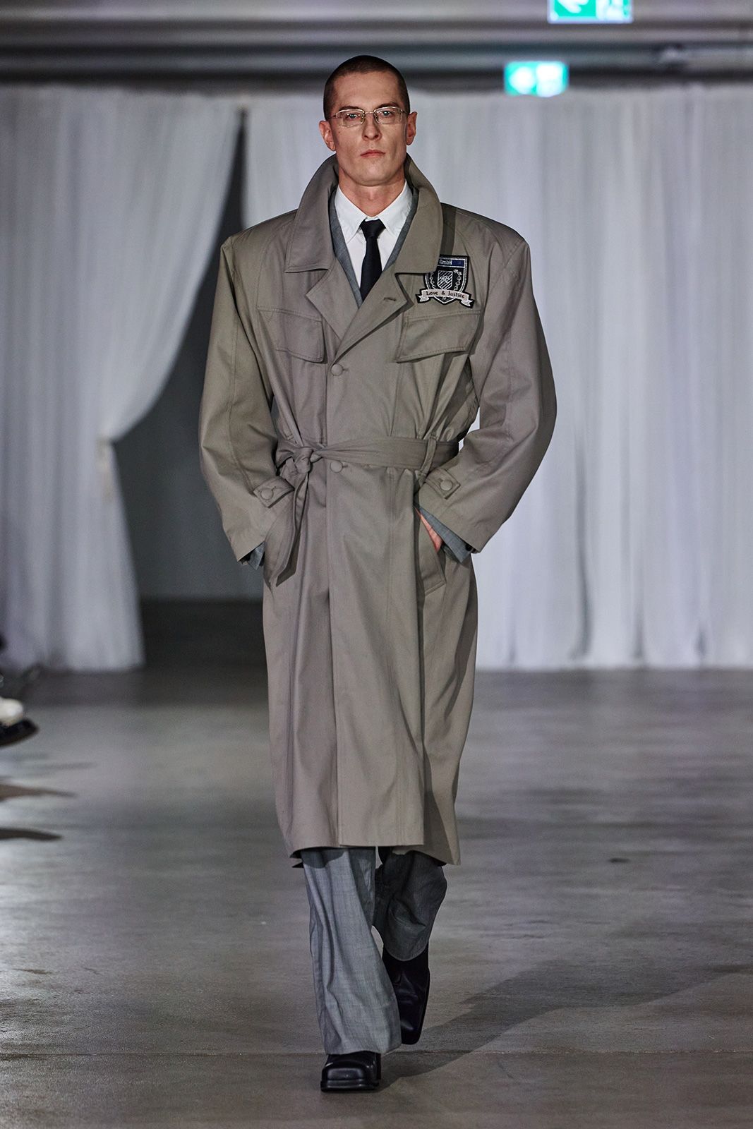 14_GmbH_AW25_Runway_by_Finnegan-Koichi-Godenschweger.jpg