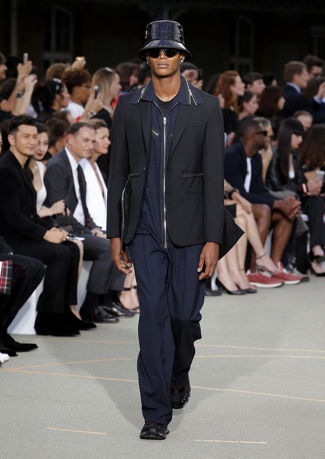 Givenchy S S17 Metalmagazine 9.jpg