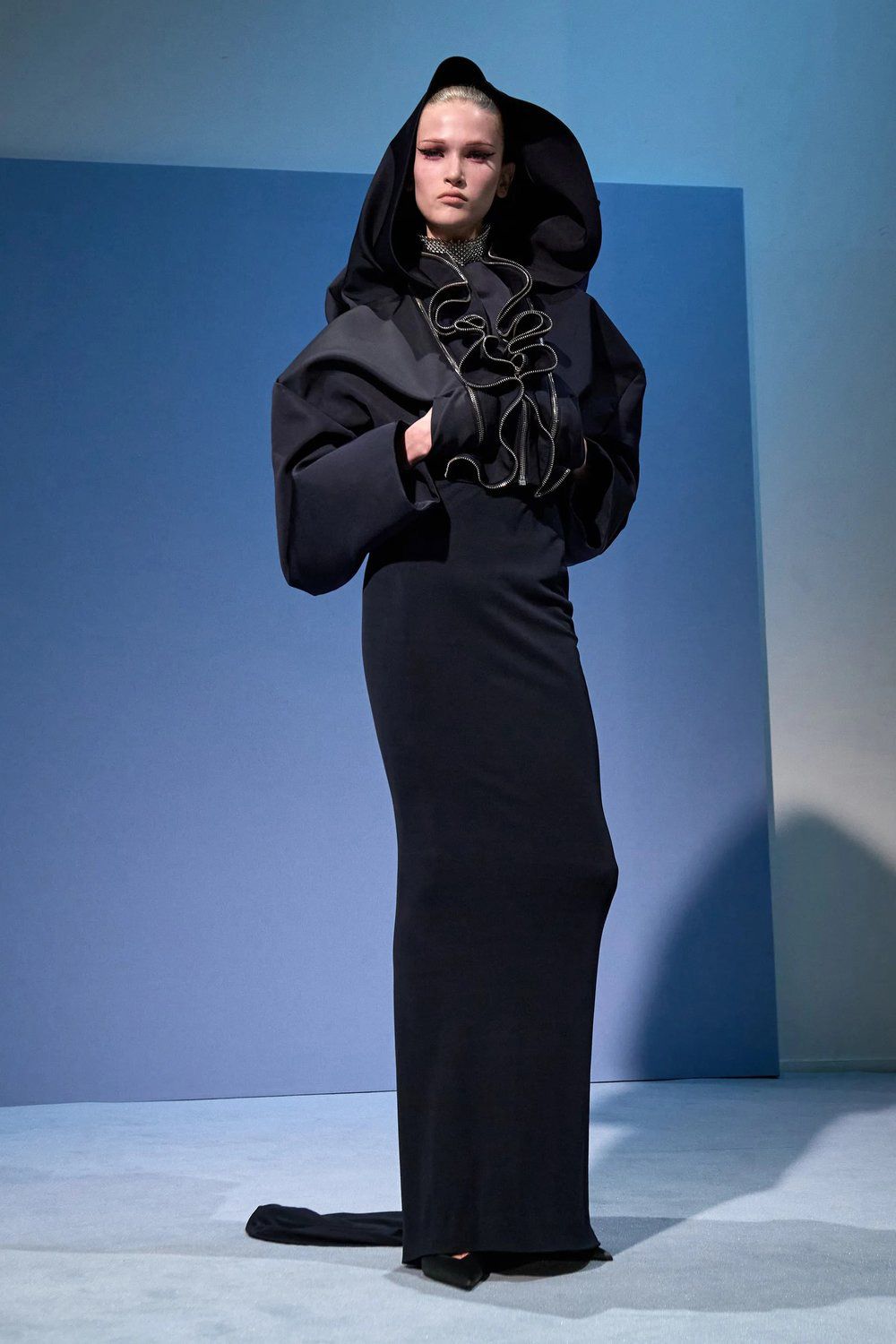 Jean Paul Gaultier Spring 2023 Couture Gorunway 21.jpg