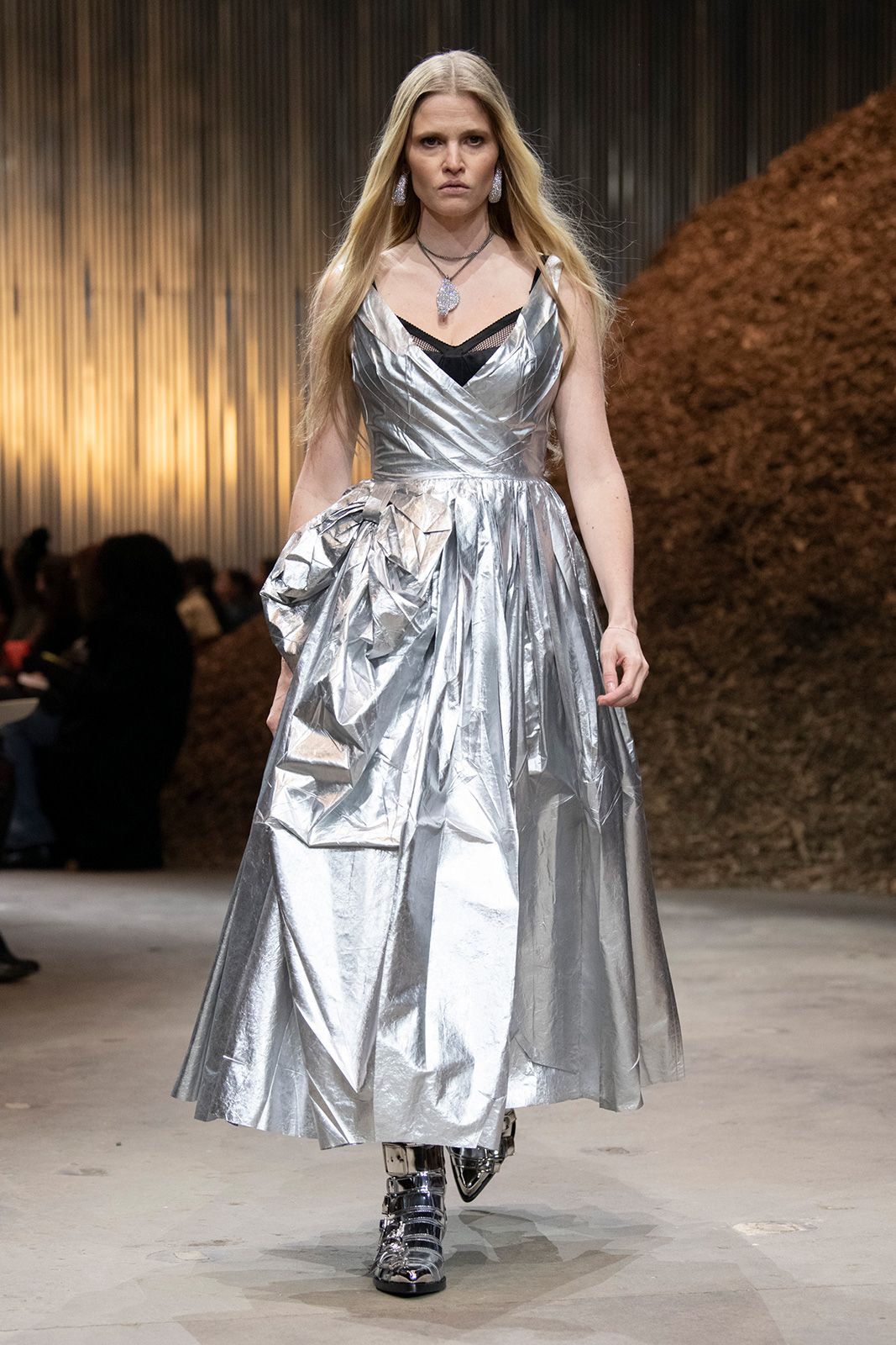 Alexander Mc Queen Fw 2022 Metalmagazine 34.jpg