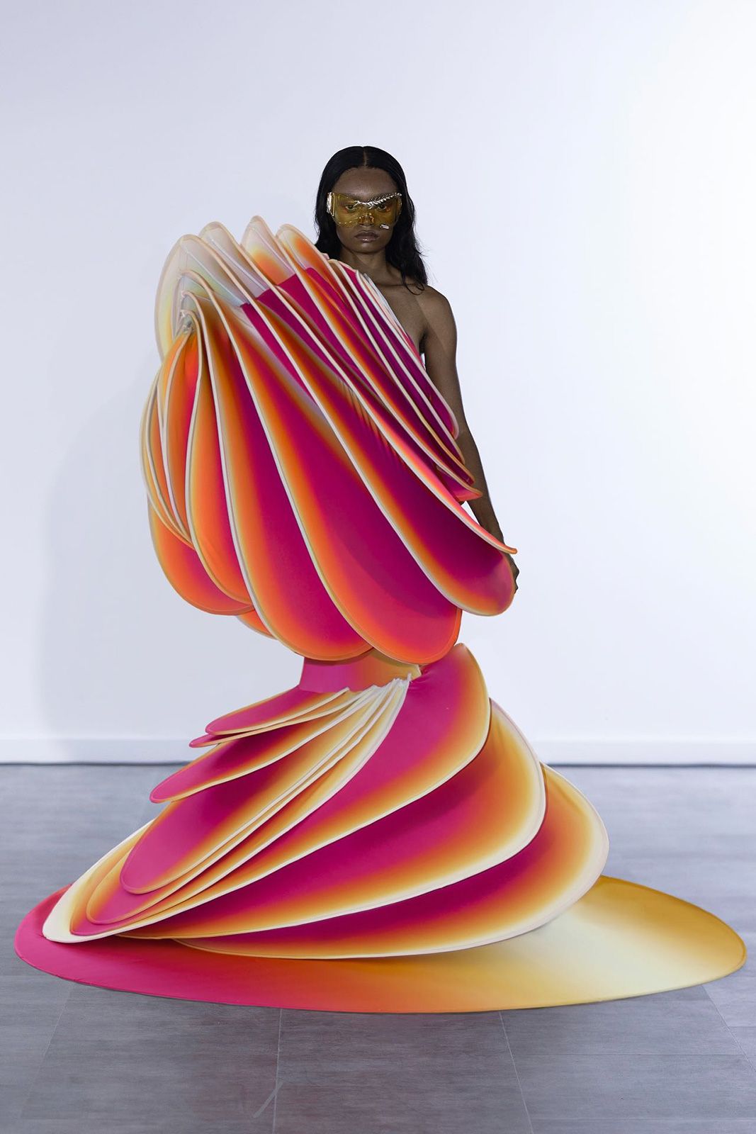 Kwk by Kay Kwok S S23015.jpg