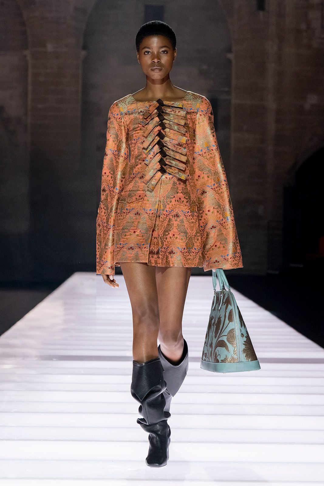 Louis-Vuitton-Cruise-2026_4.jpg