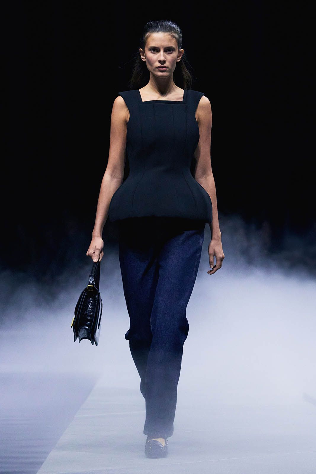 KHAITE_S26_RUNWAY_HANNA-TVEITE_3.jpg