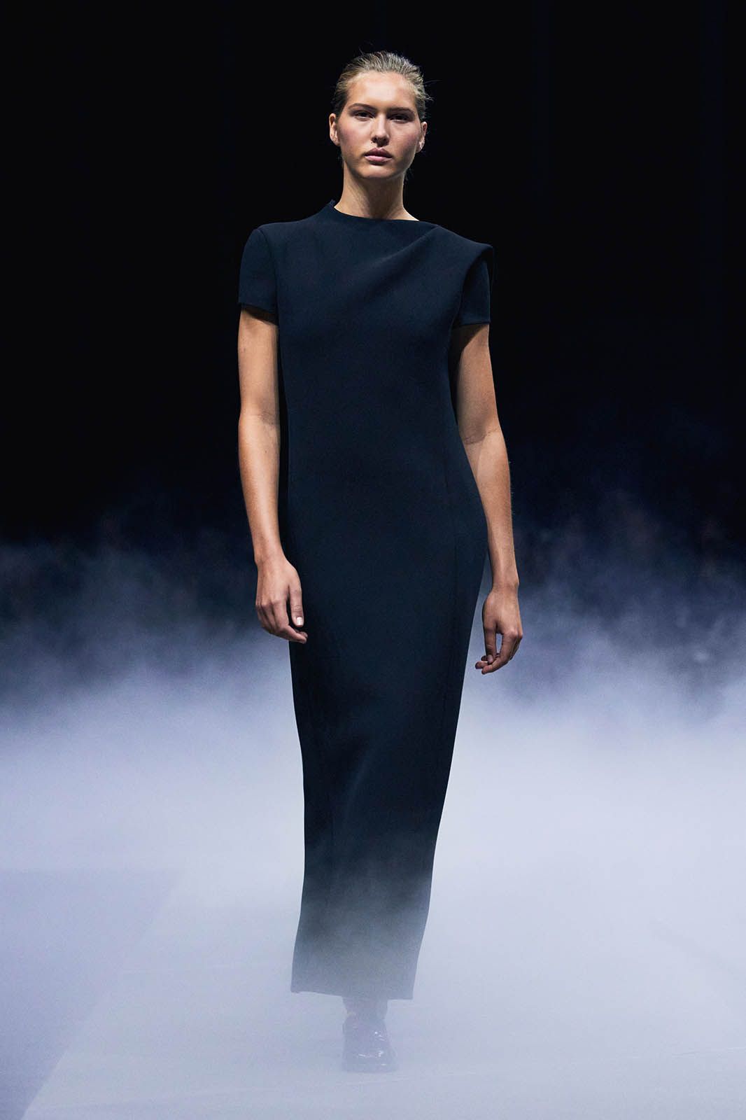 KHAITE_S26_RUNWAY_HANNA-TVEITE_8.jpg