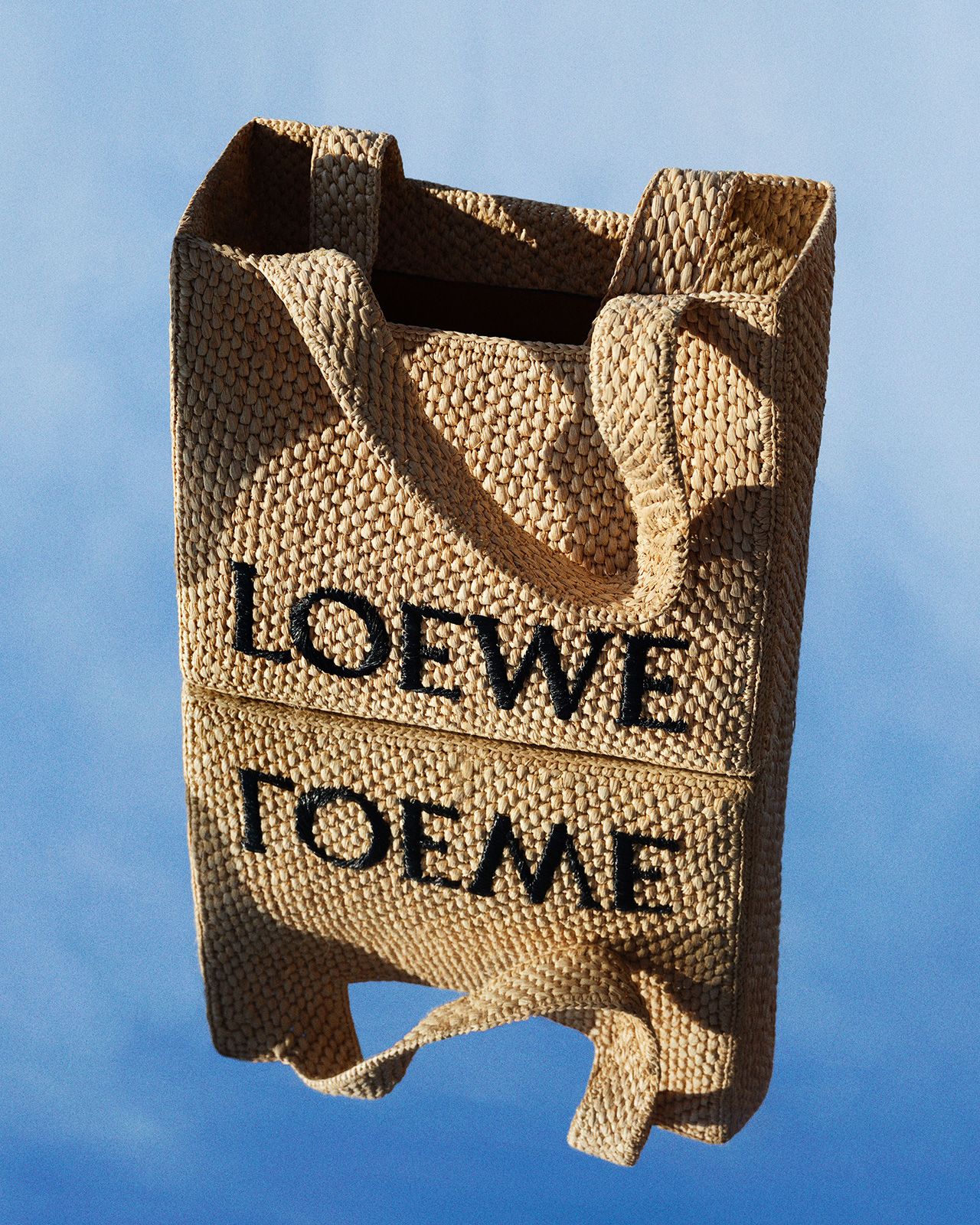 Loewe F W23 Paulas Ibiza Gray Sorrenti Campaign 28.jpg