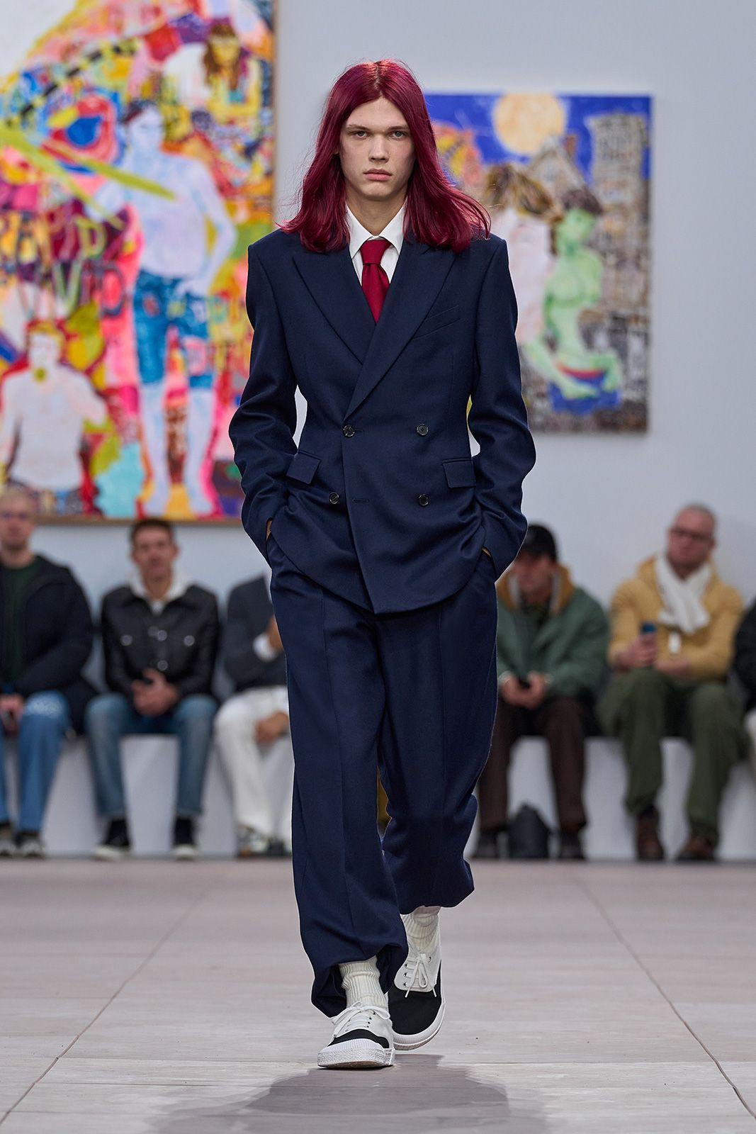 LOEWE_FW24_MW_SHOW_37.jpg
