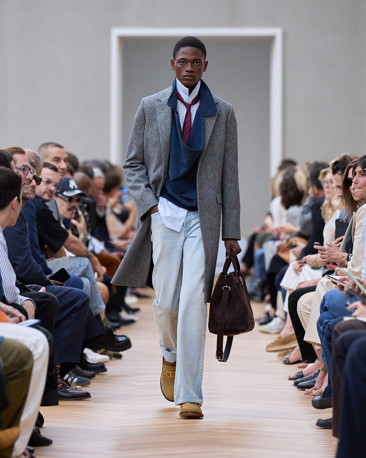 DIOR-SUMMER-2026-COLLECTION_VISUELS_LOOK-RUNWAY_18.jpg