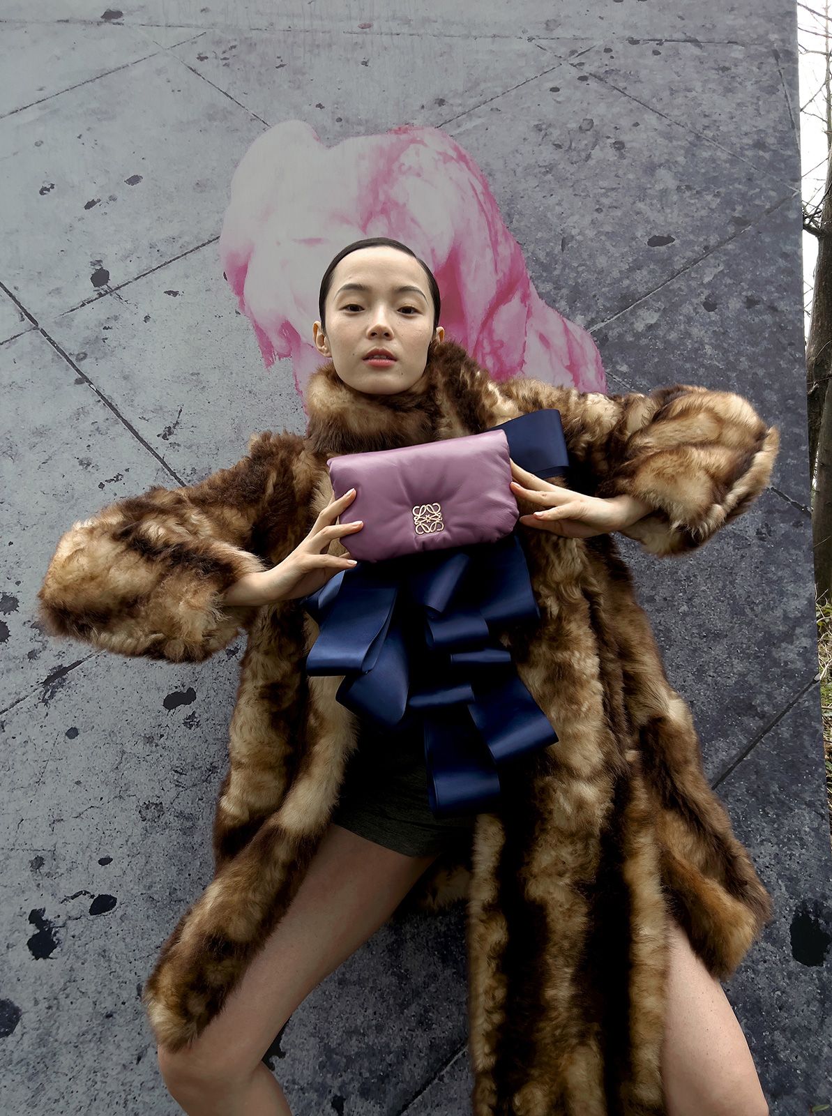 Loewe F W23 Preco Jt Campaign Xiao Wen Ju Rgb Cropped 4x5 Lo E110223 0808.jpg