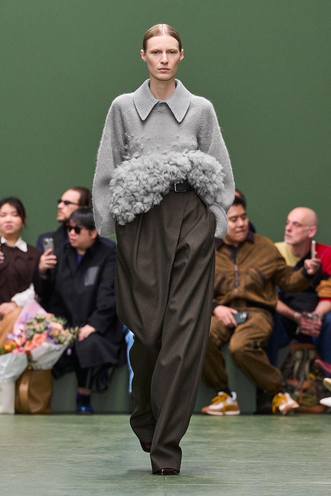 LOEWE_FW24_WW_SHOW_RUNWAY_40.jpg
