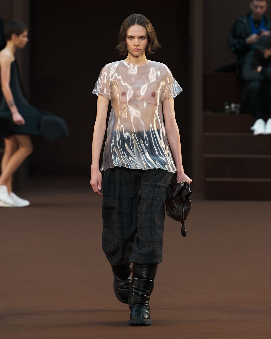Loewe F W22 Metalmagazine 6.jpg