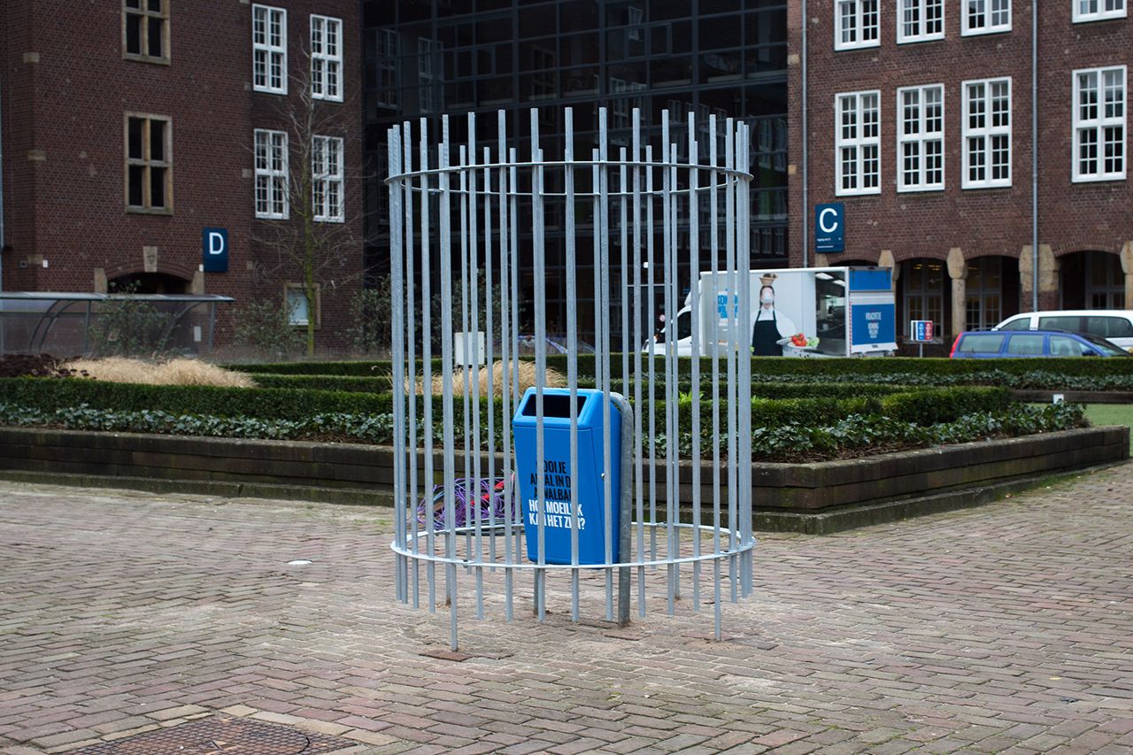 Bin Cage Kessels Kramer.jpg
