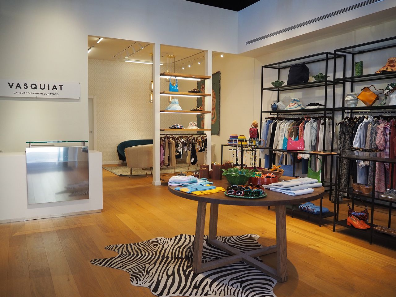 La Roca Village Vasquiat Boutique 1.jpg