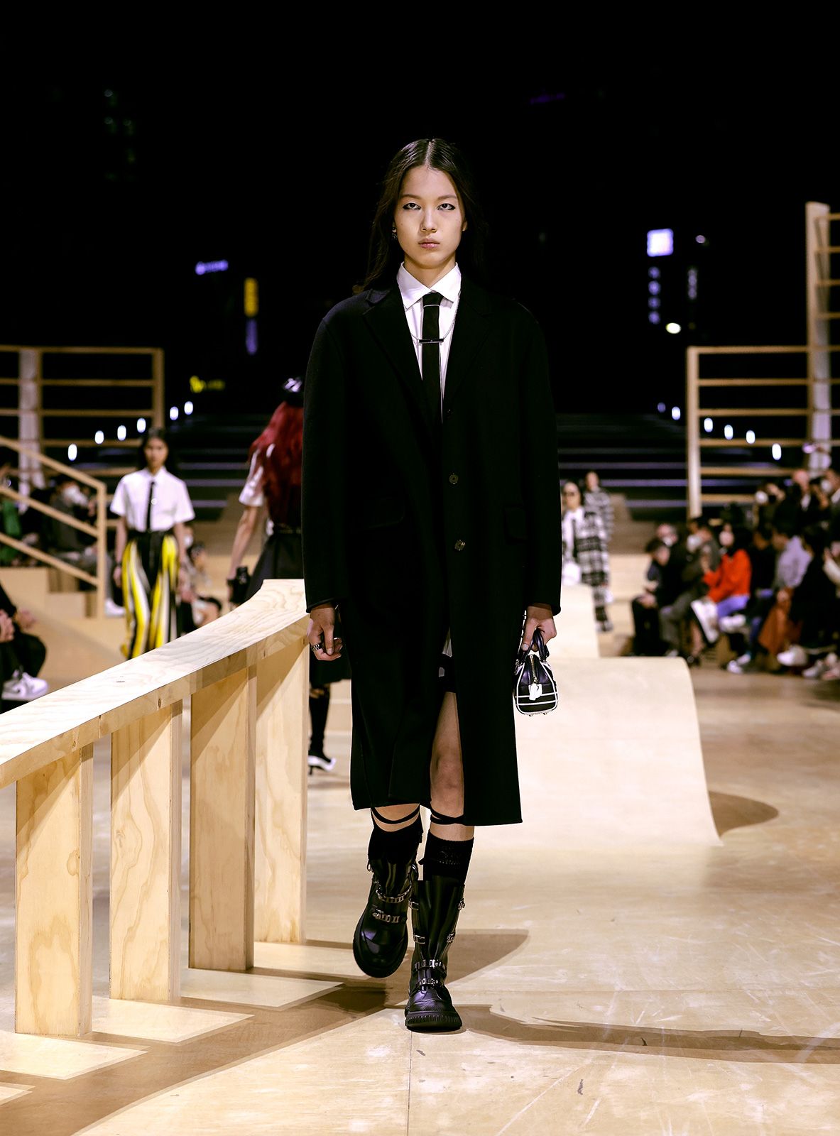 Dior Fall 2022 Show Metalmagazine 31.jpg