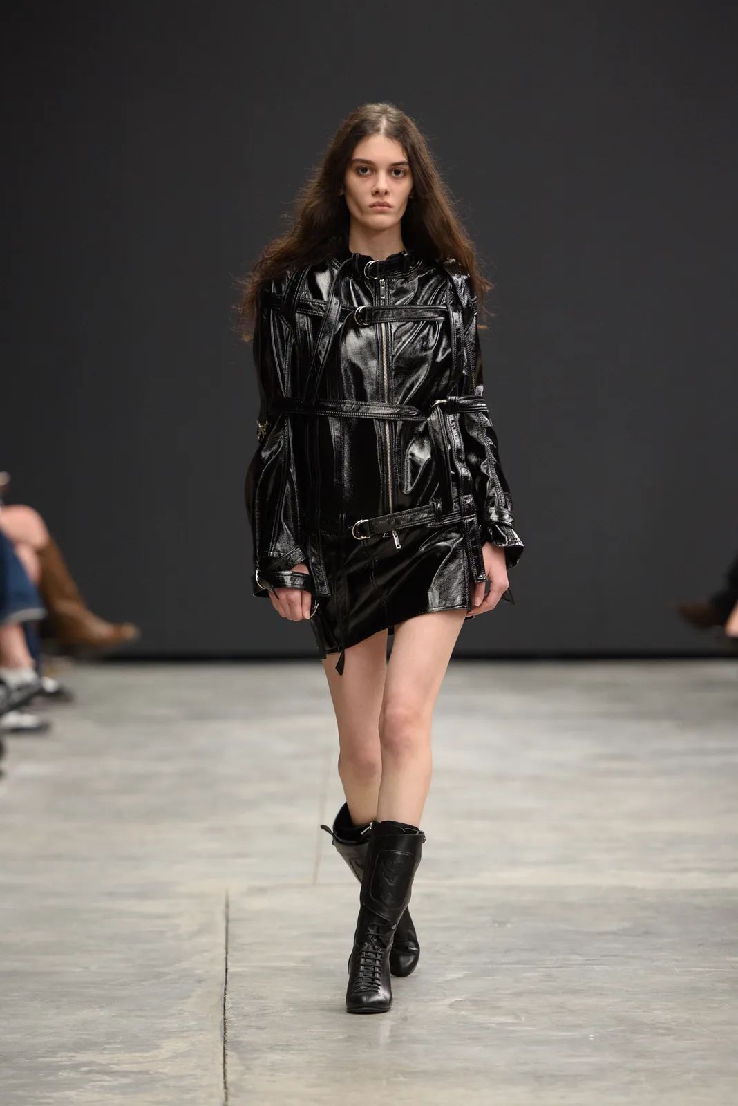 metal-mercedes-benz-fashion-week-tbilisi-03-syndrom-03.webp
