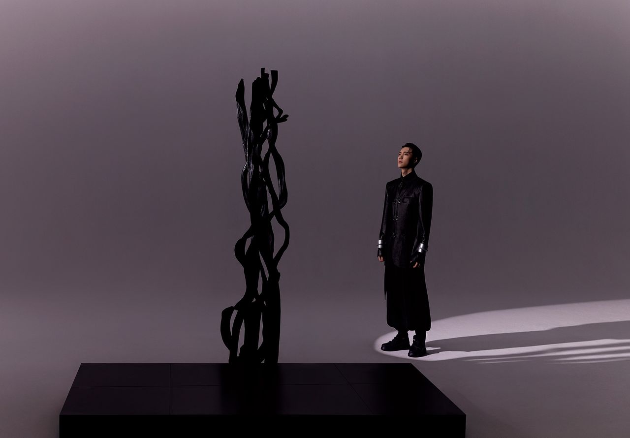 Lay Zhang Metalmagazine 9.jpg