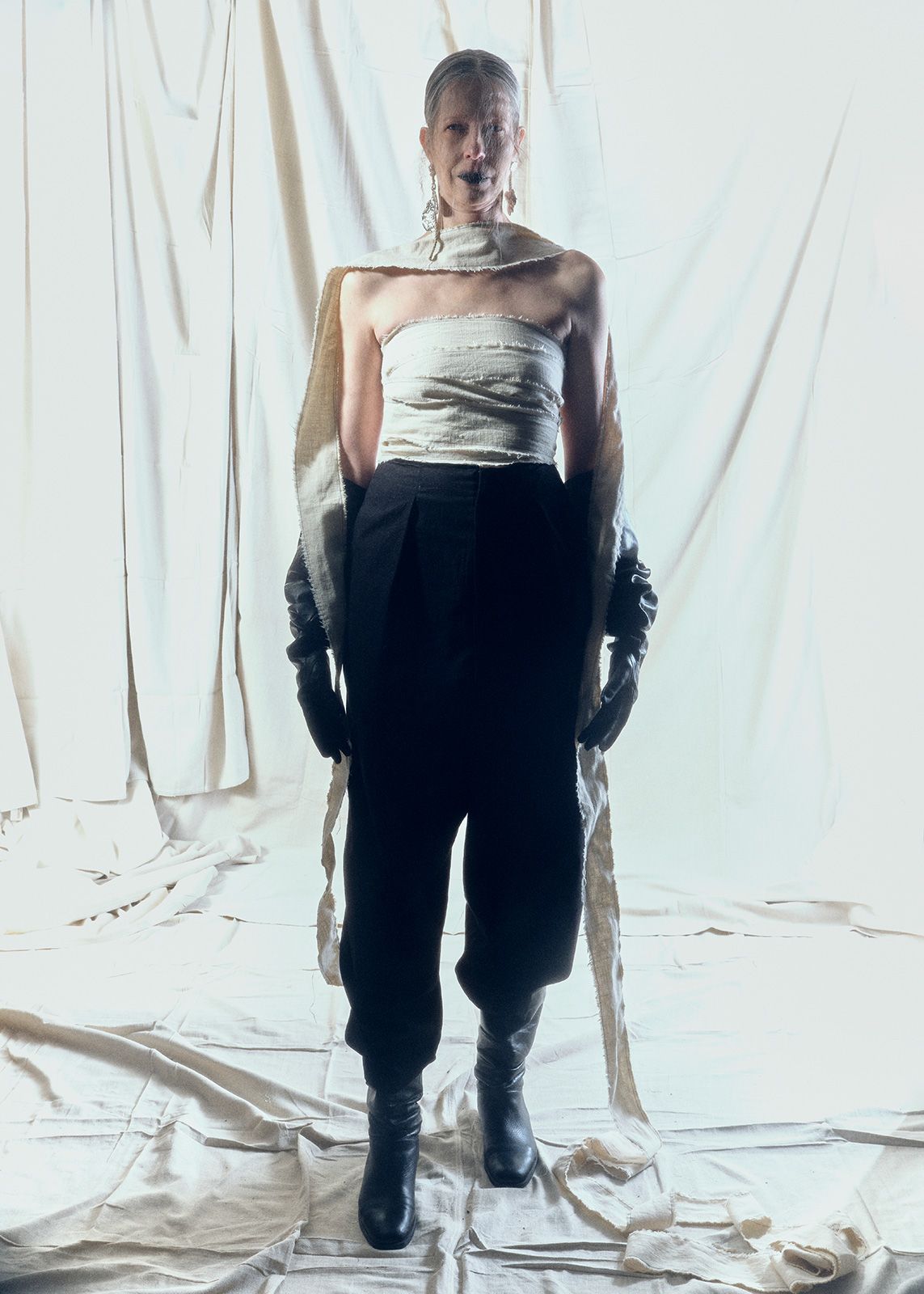 Elena Velez Metalmagazine 18.jpg