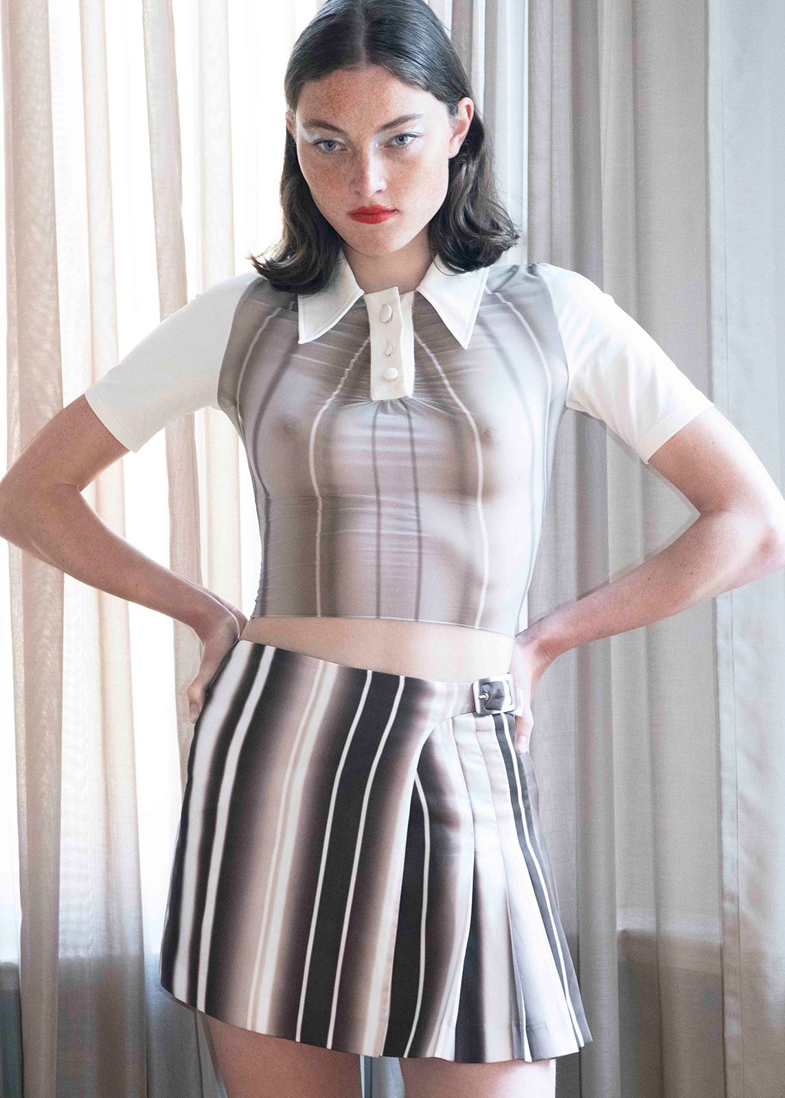 Anne Isabella Metalmagazine 8.jpg
