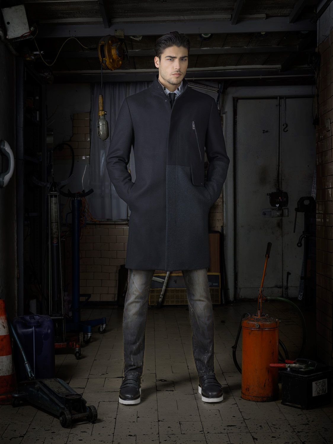 Dirk Bikkembergs Lee Wood Metalmagazine 8.jpg