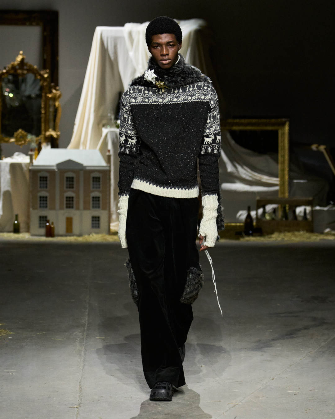 Oscar Oyuang F26 Look 03.jpg