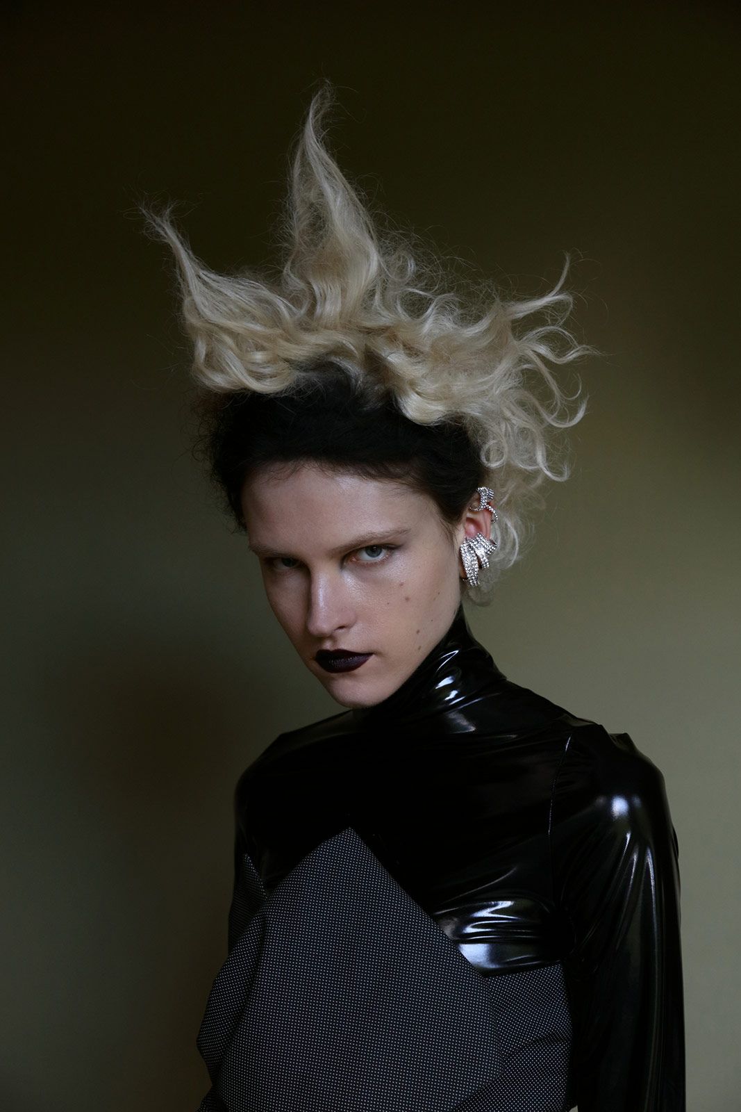 Karoliina Barlund Metalmagazine 1.jpg