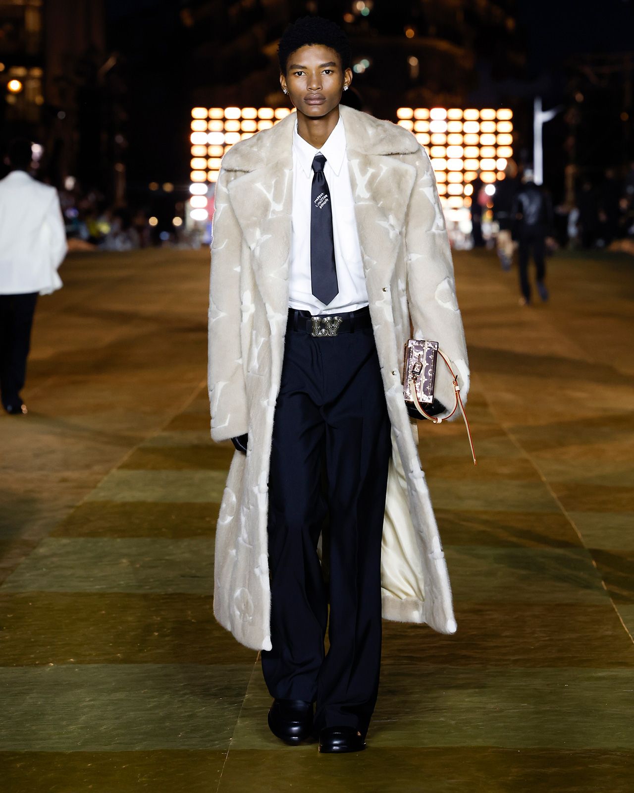 Louis Vuitton Mens Spring Summer 2024 Look 70.jpg