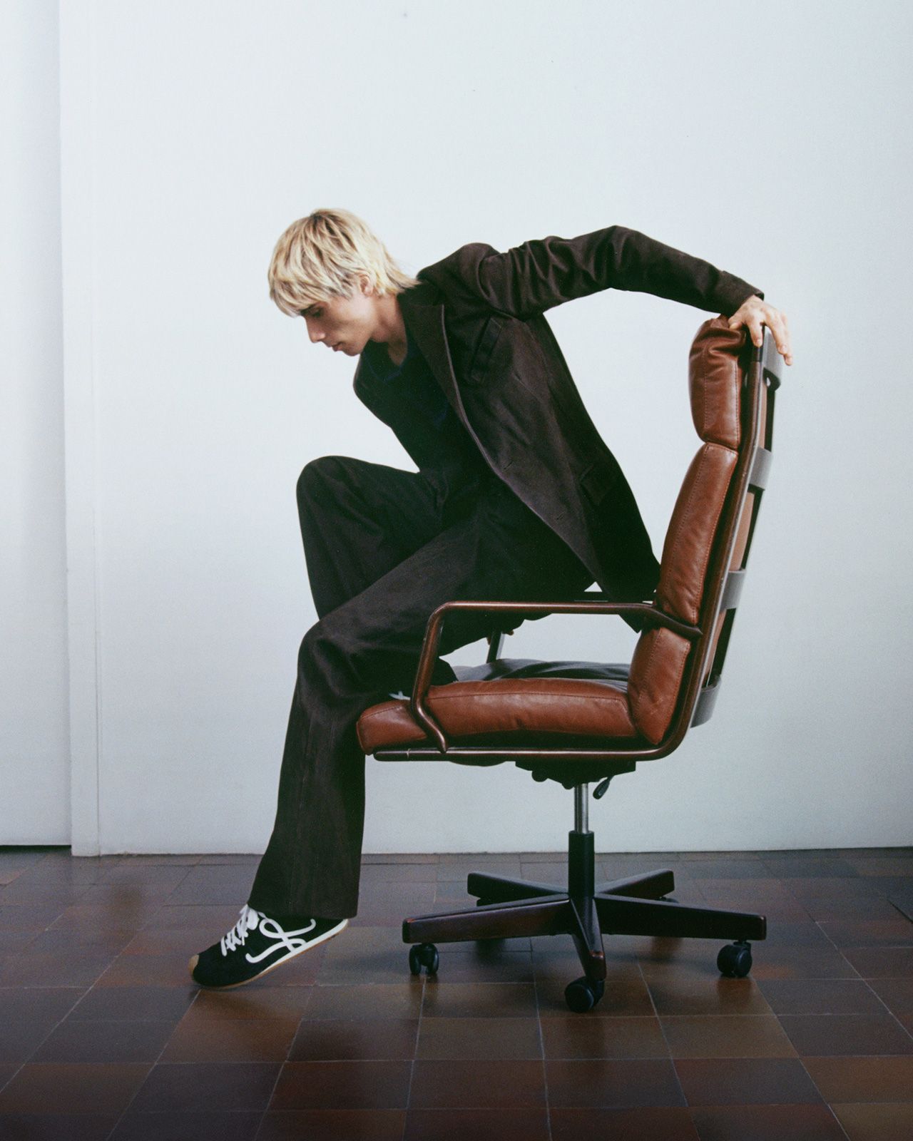 Loewe-Ballet-Runner_11.jpg