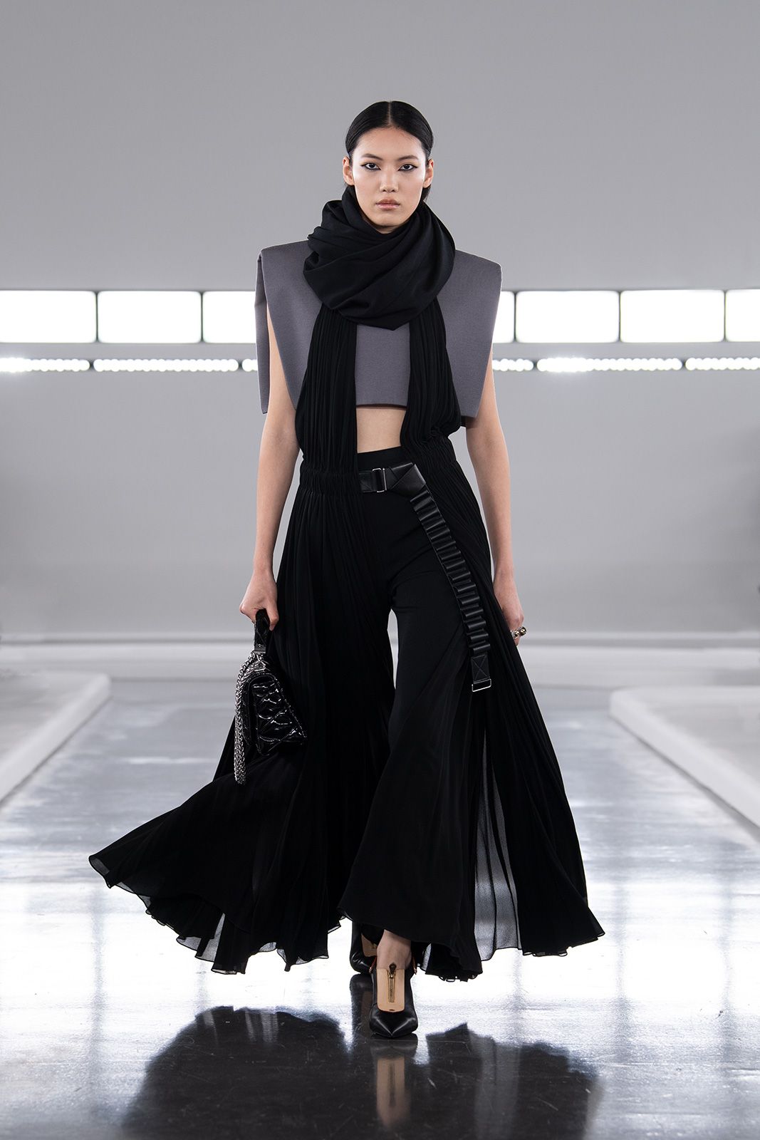 Louis_Vuitton_Women_s_Pre-Fall_2024_51.jpg