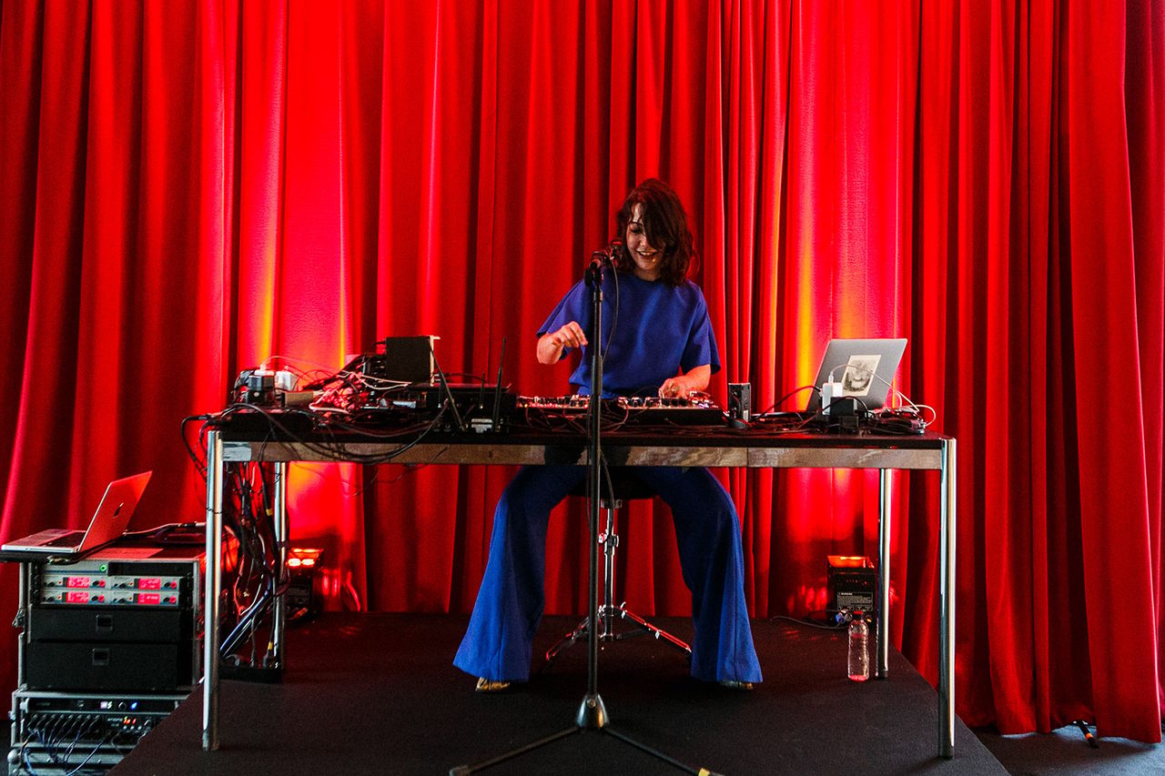 Lucrecia Dalt Metalmagazine 1.jpg