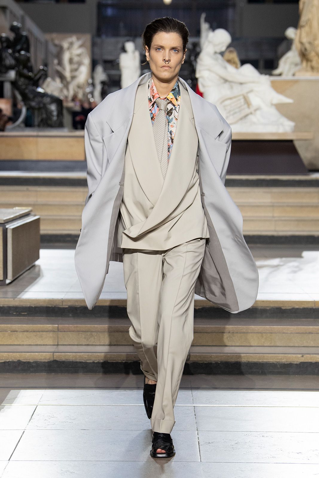 Louis Vuitton F W22 Look 27.jpg