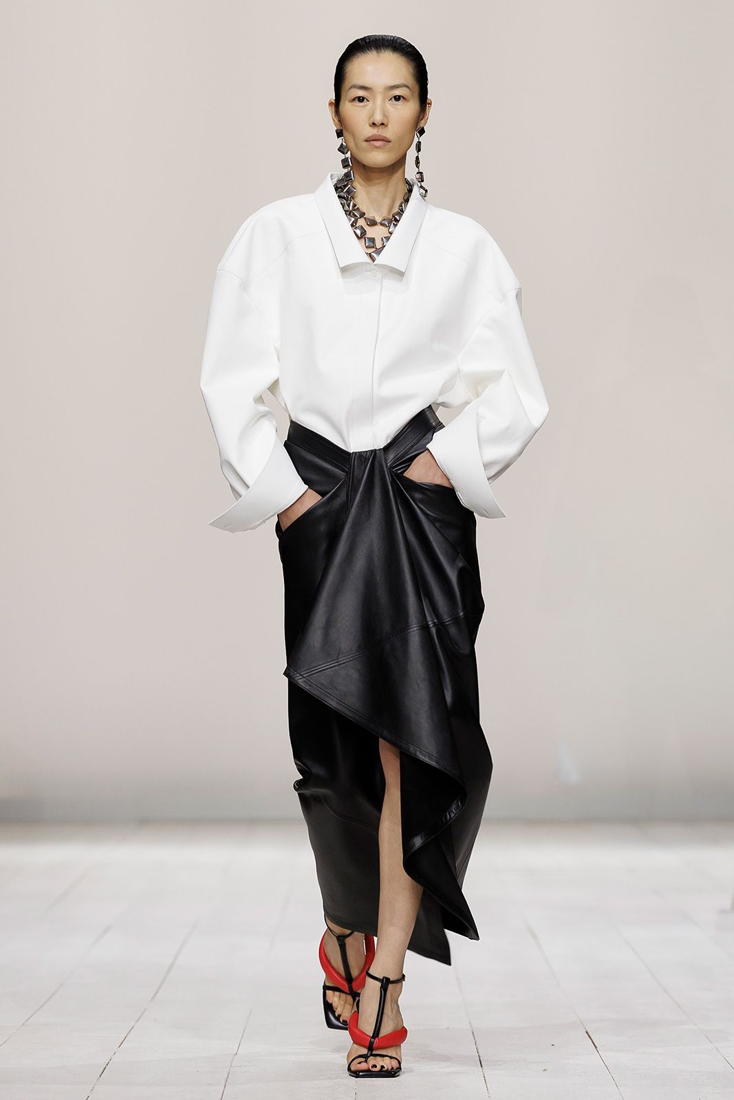 Givenchy_SS26_17.jpg