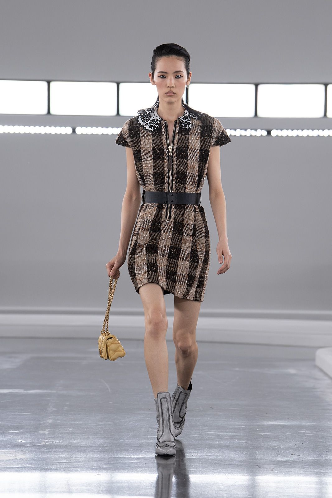 Louis_Vuitton_Women_s_Pre-Fall_2024_19.jpg