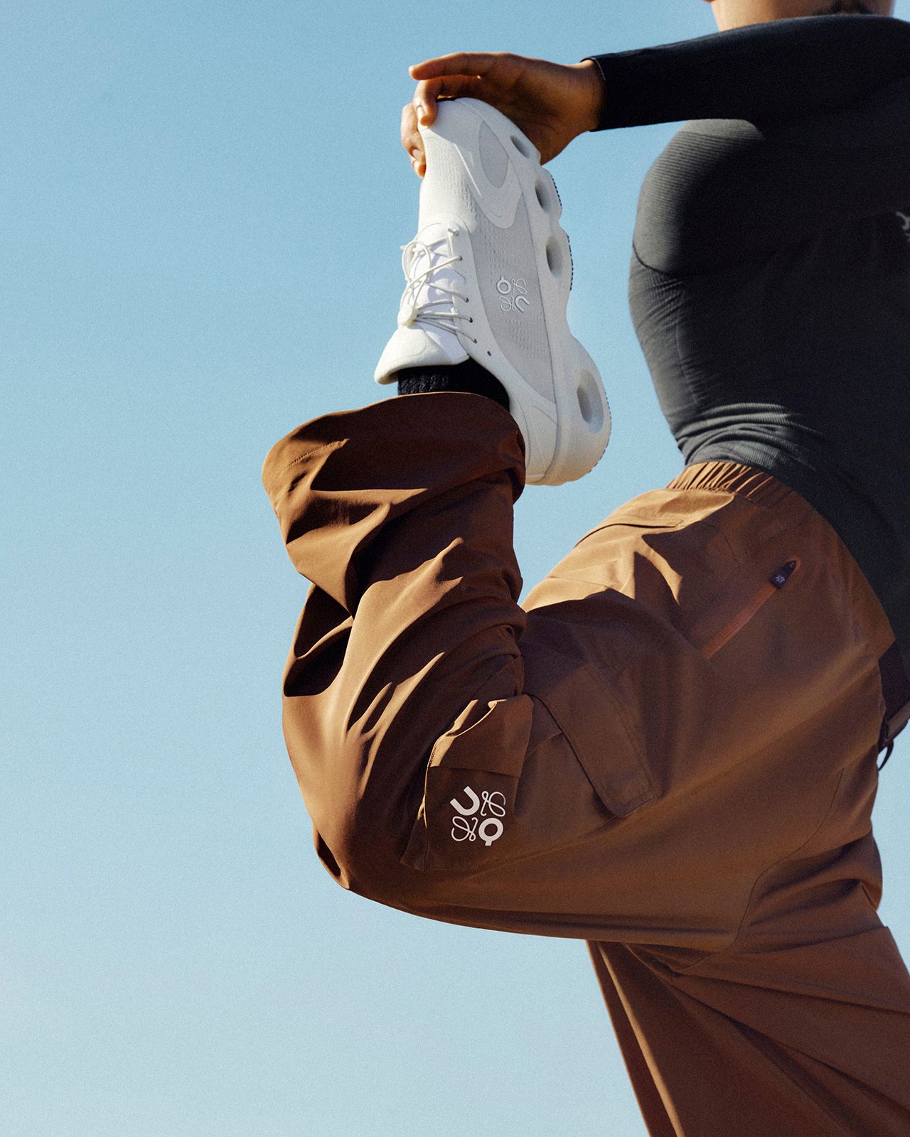 LOEWE_2025_FW25_ON_1.jpg