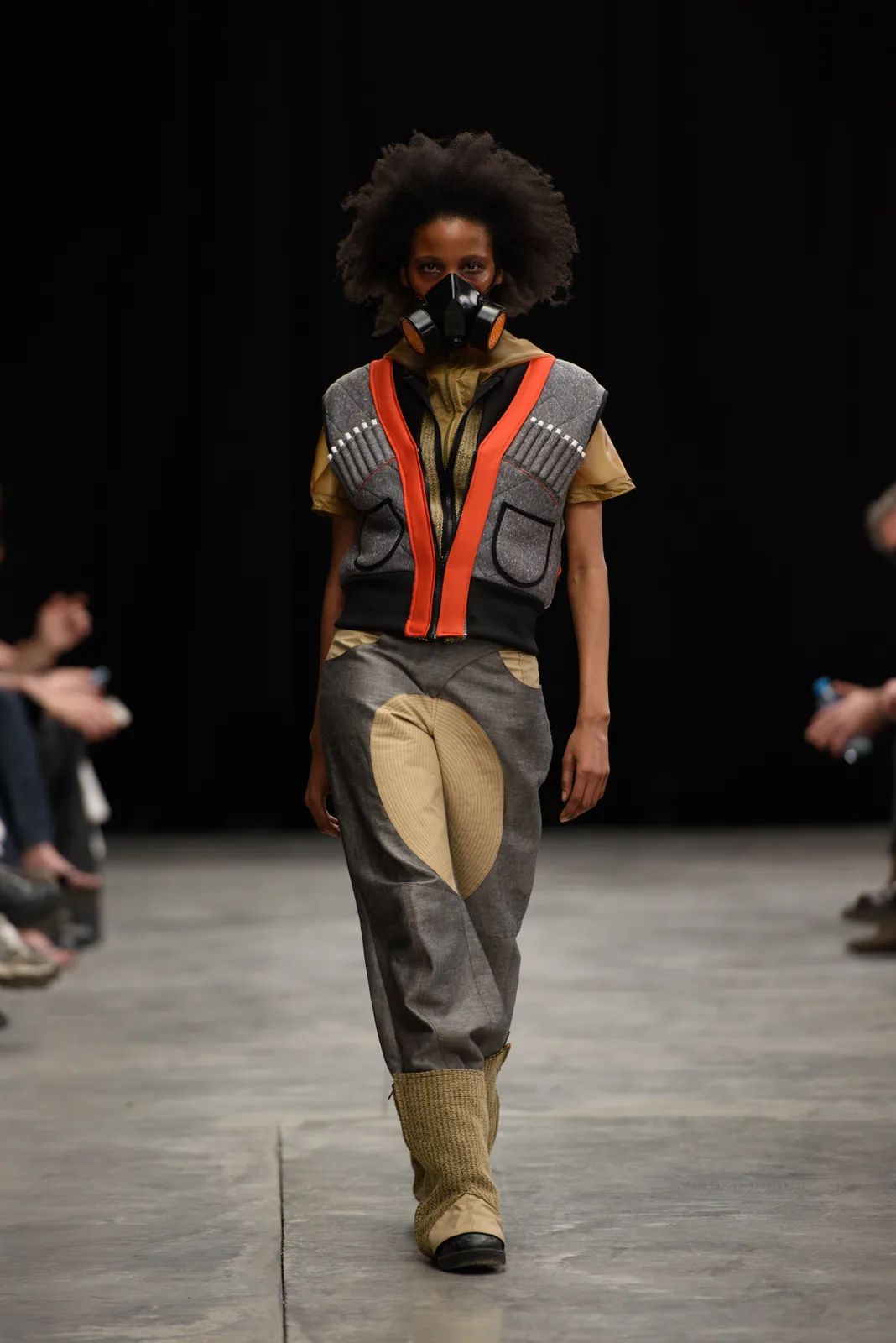 metal-mercedes-benz-fashion-week-tbilisi-02-gio-levan-05.webp