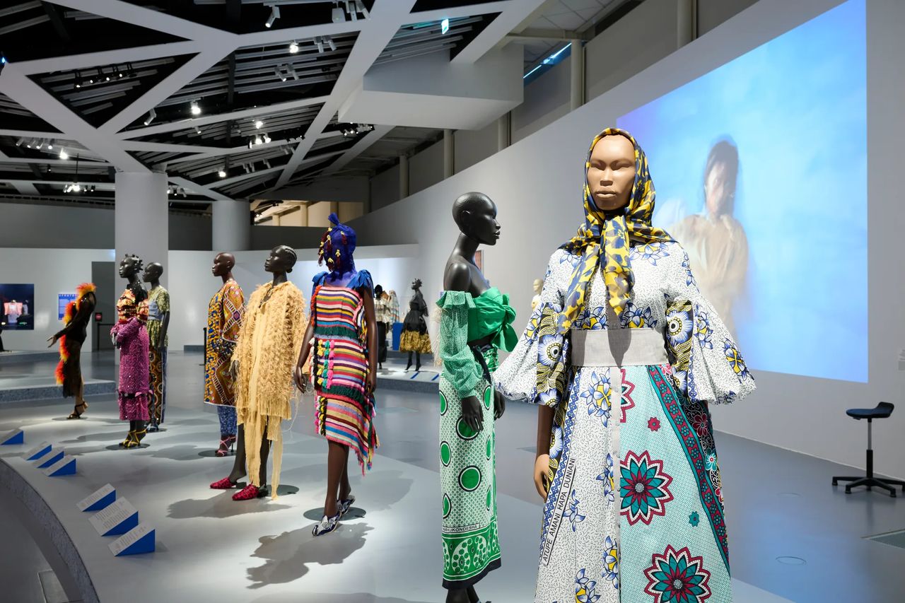 metal-fashion-exhibitions-02.webp