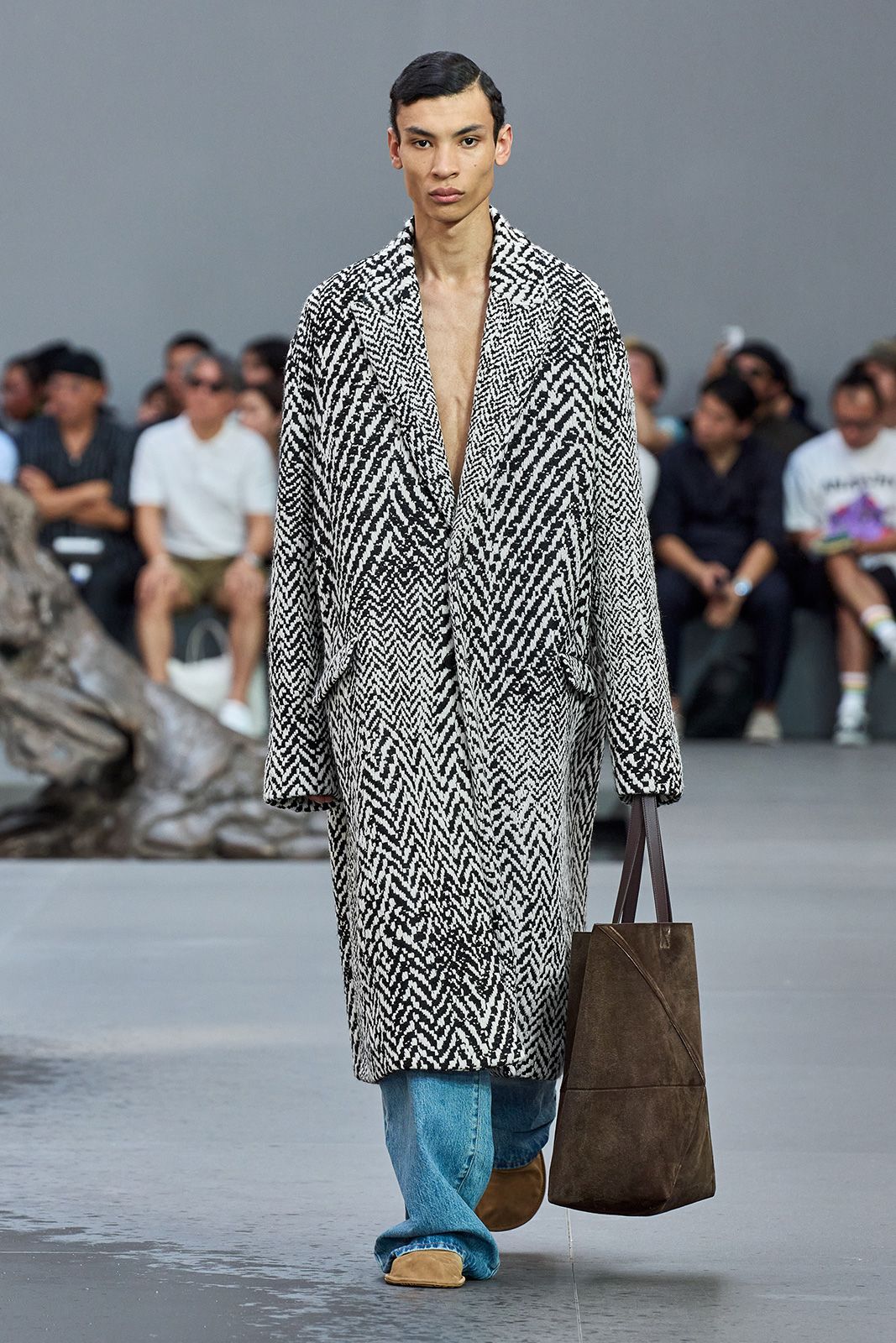 Loewe S S 2024 37.jpg