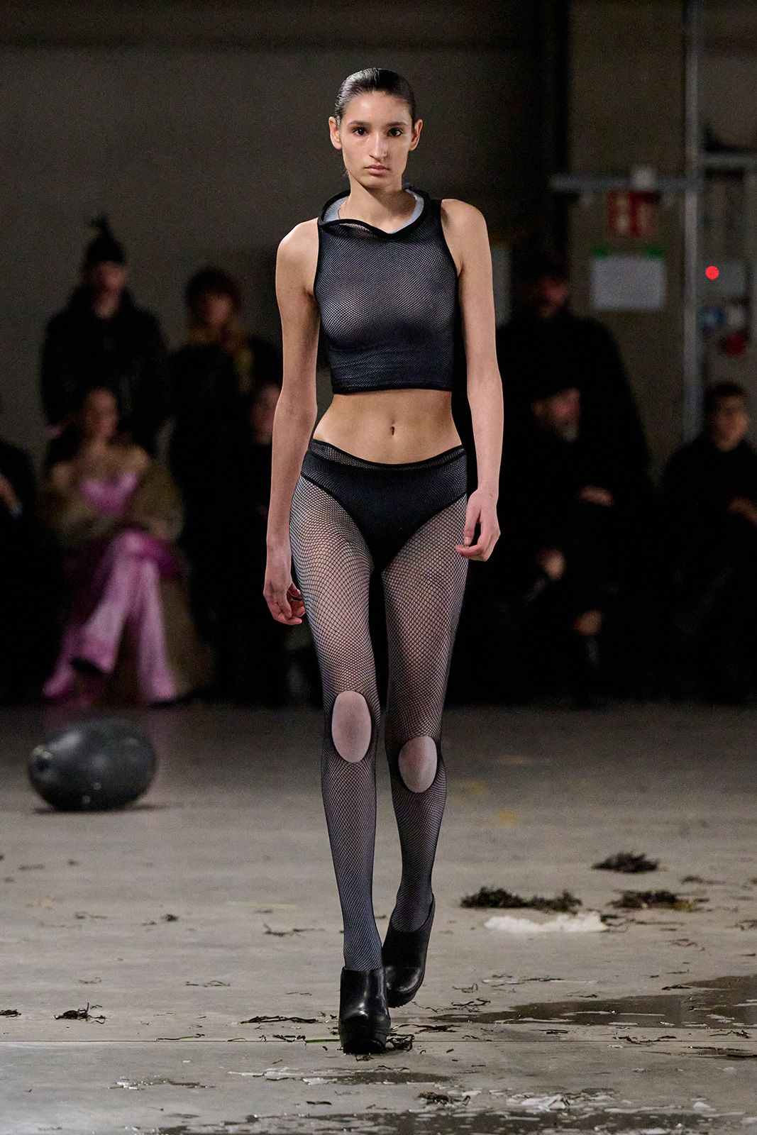 Sia-Arnika_AW25_Look025_br_James-Cochrane_for_BFW_PRESS.jpg
